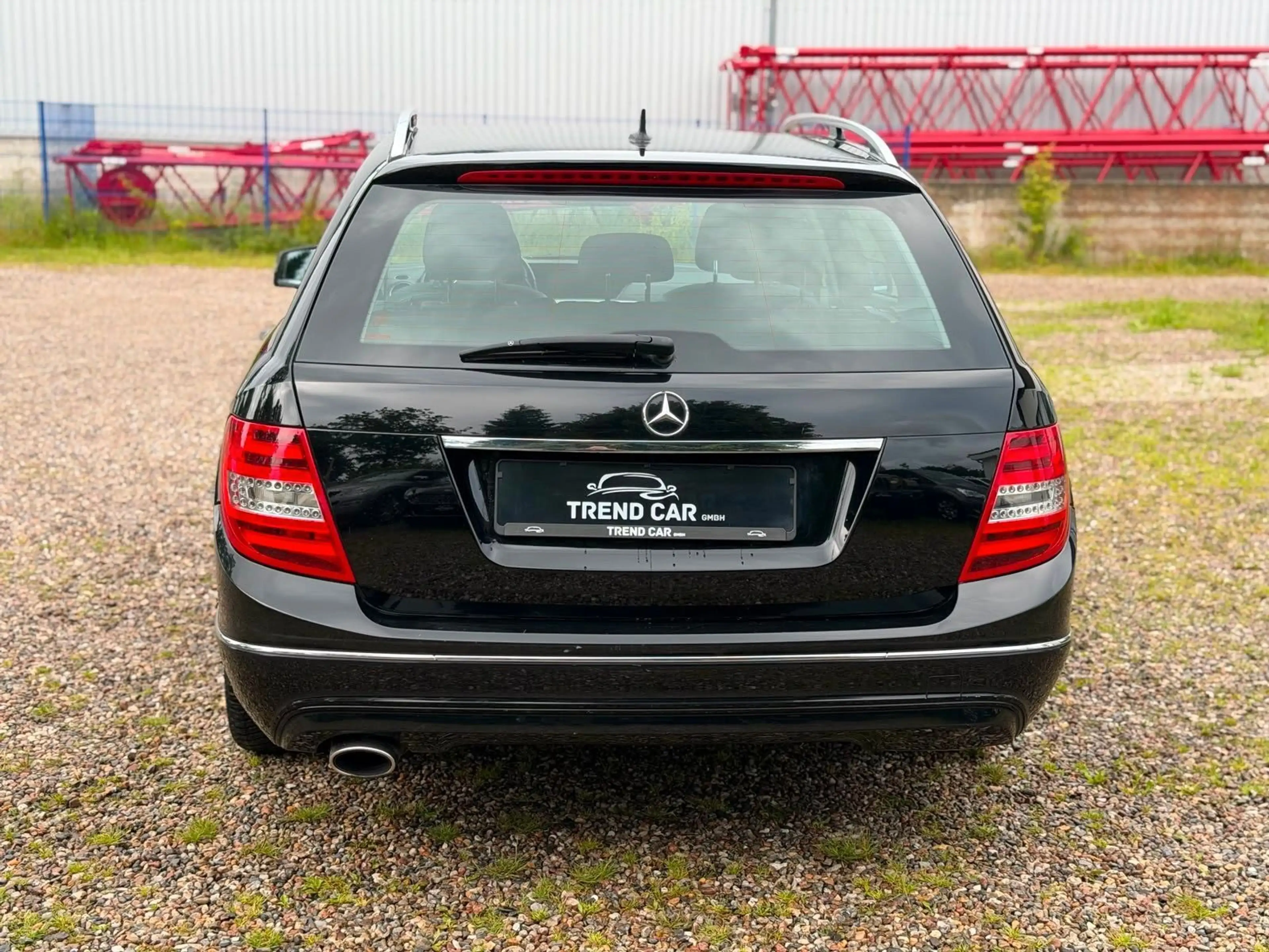 Mercedes-Benz C 250 AVANTGARDE BI XENON NAV LKA AEB — photo 7