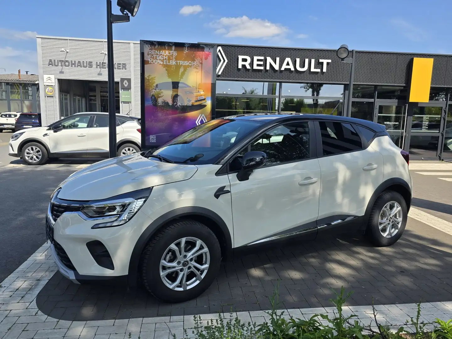 Renault Captur II 1.0 TCe 100 Experience *Navi*Szhzg.* Schwarz - 1