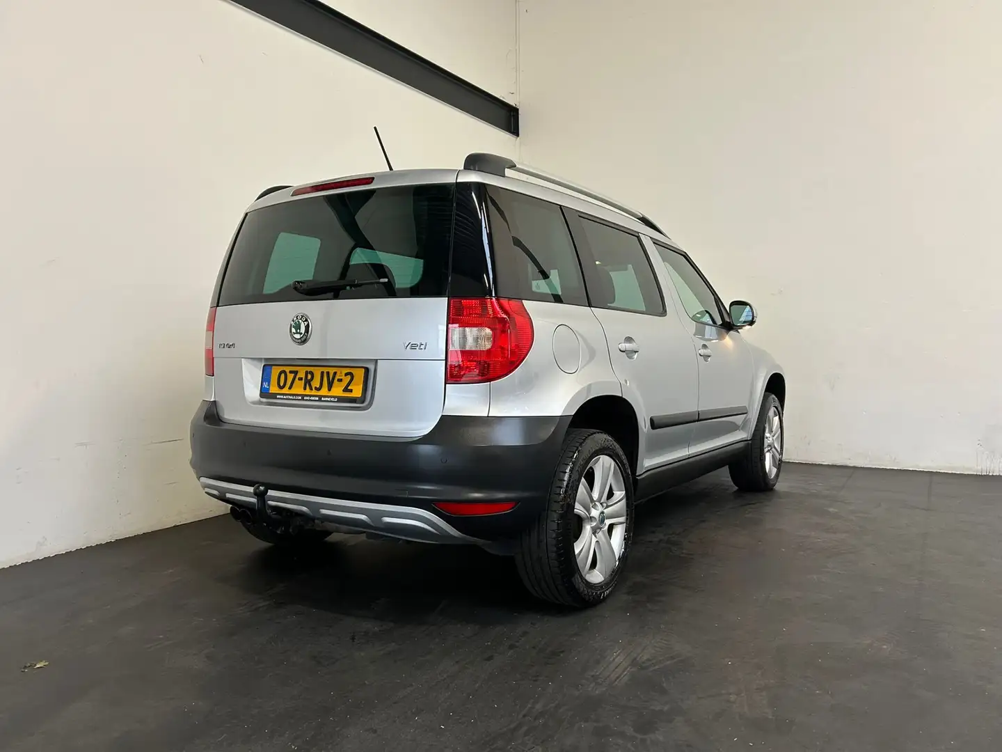Skoda Yeti 1.8 TSI Elegance 4x4. Trekhaak.1e Eigenaar! Gris - 2