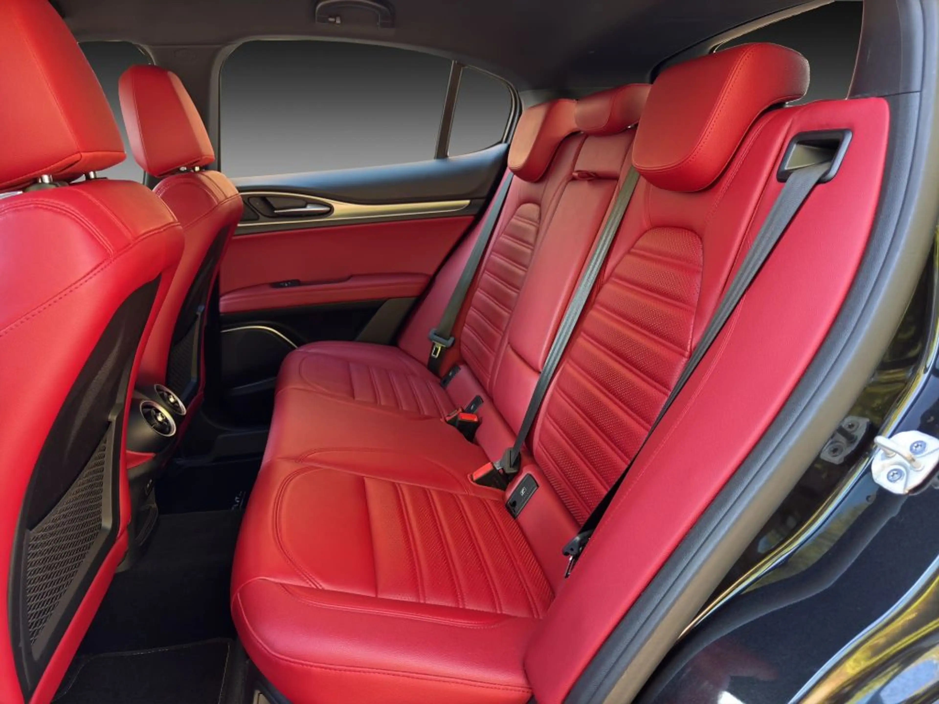 Alfa Romeo Stelvio STELVIO Q4 VELOCE ASSISTENZP. NAVI SCHECKHEFT — photo 11