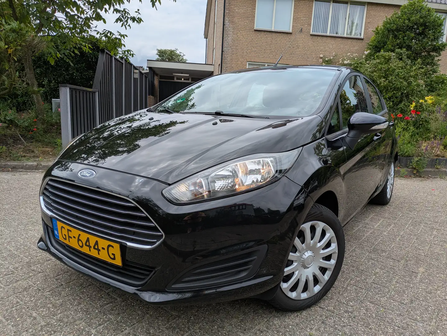Ford Fiesta 1.0 5drs Dealer onderh. I nw distributieriem! Black - 1