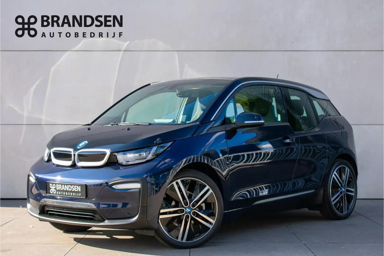 BMW i3 Basis 120Ah 42 kWh -Navi-Stoelverw-20"- Blue - 1