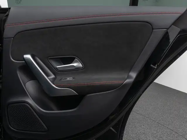 Mercedes-Benz Cla Class view 30