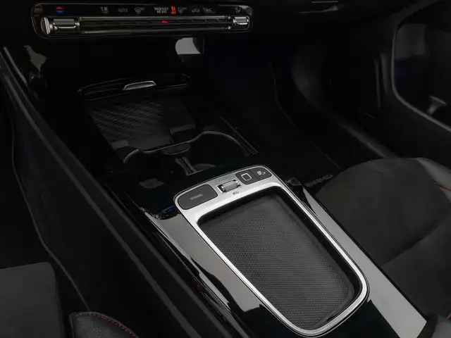 Mercedes-Benz Cla Class view 22