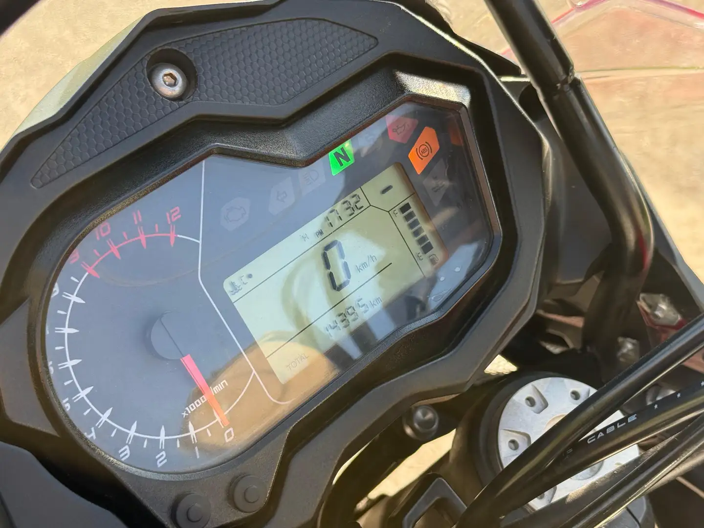 Benelli TRK 502 Roşu - 1