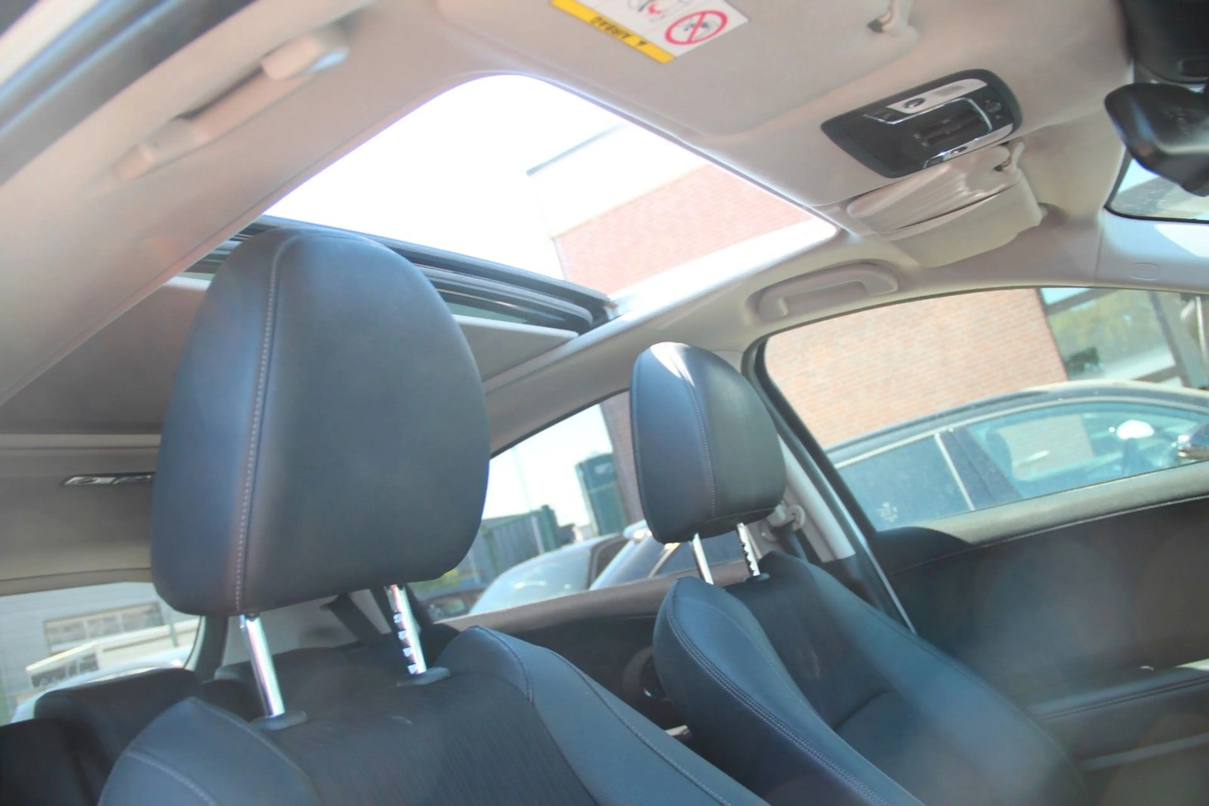 Honda HR-V Executive, LED, PANO, SHZ, RFK — photo 14
