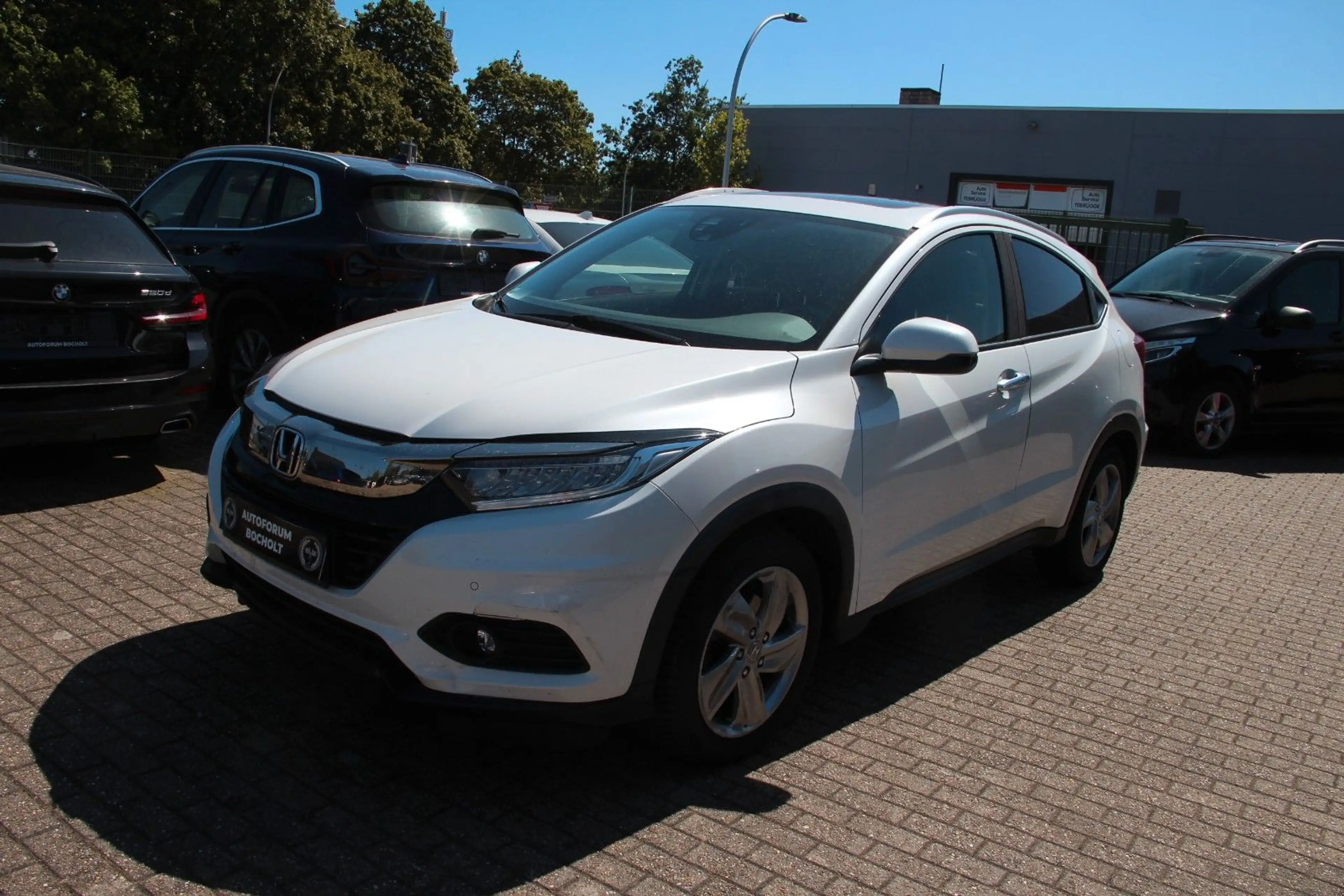 Honda HR-V Executive, LED, PANO, SHZ, RFK — photo 2