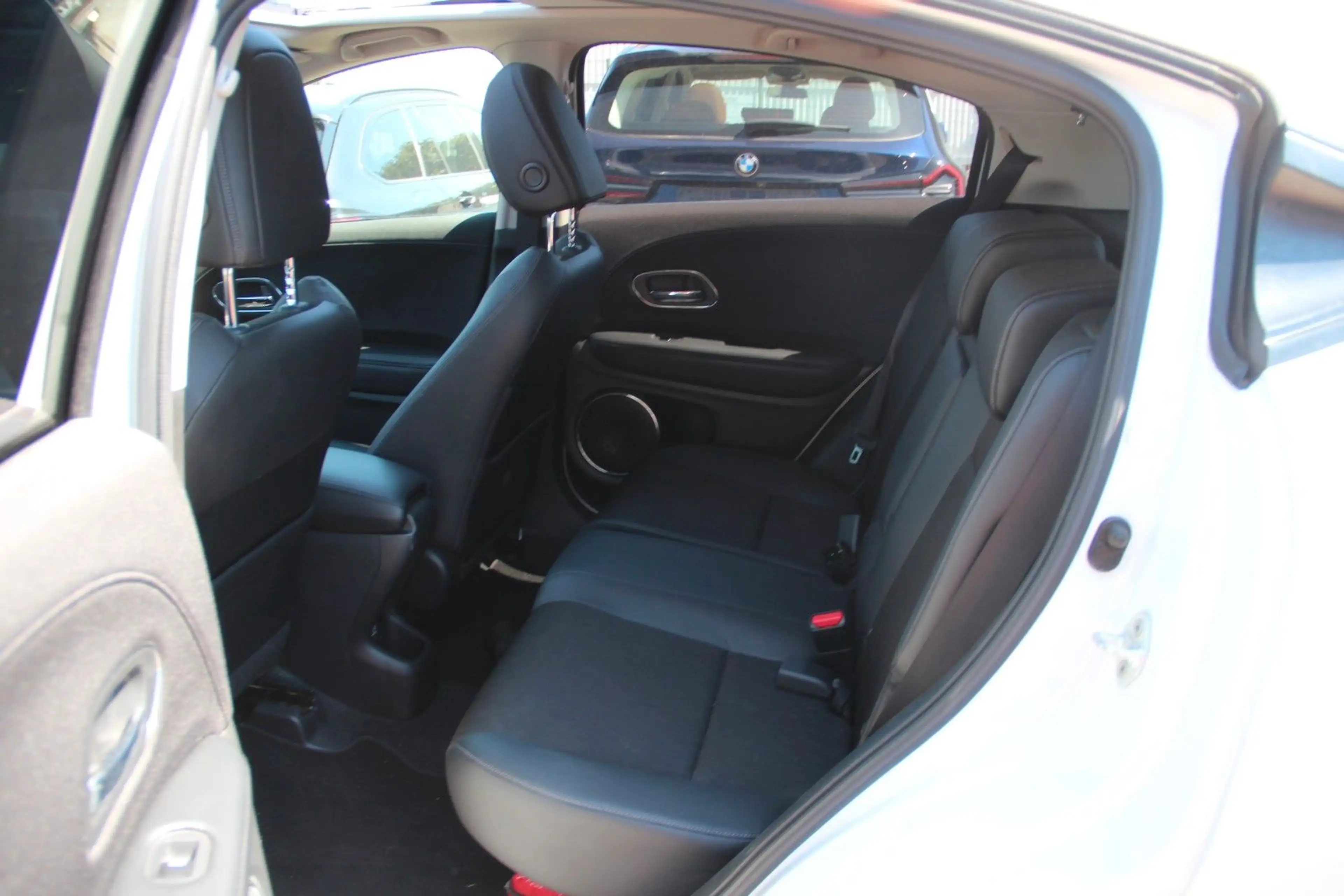 Honda HR-V Executive, LED, PANO, SHZ, RFK — photo 10