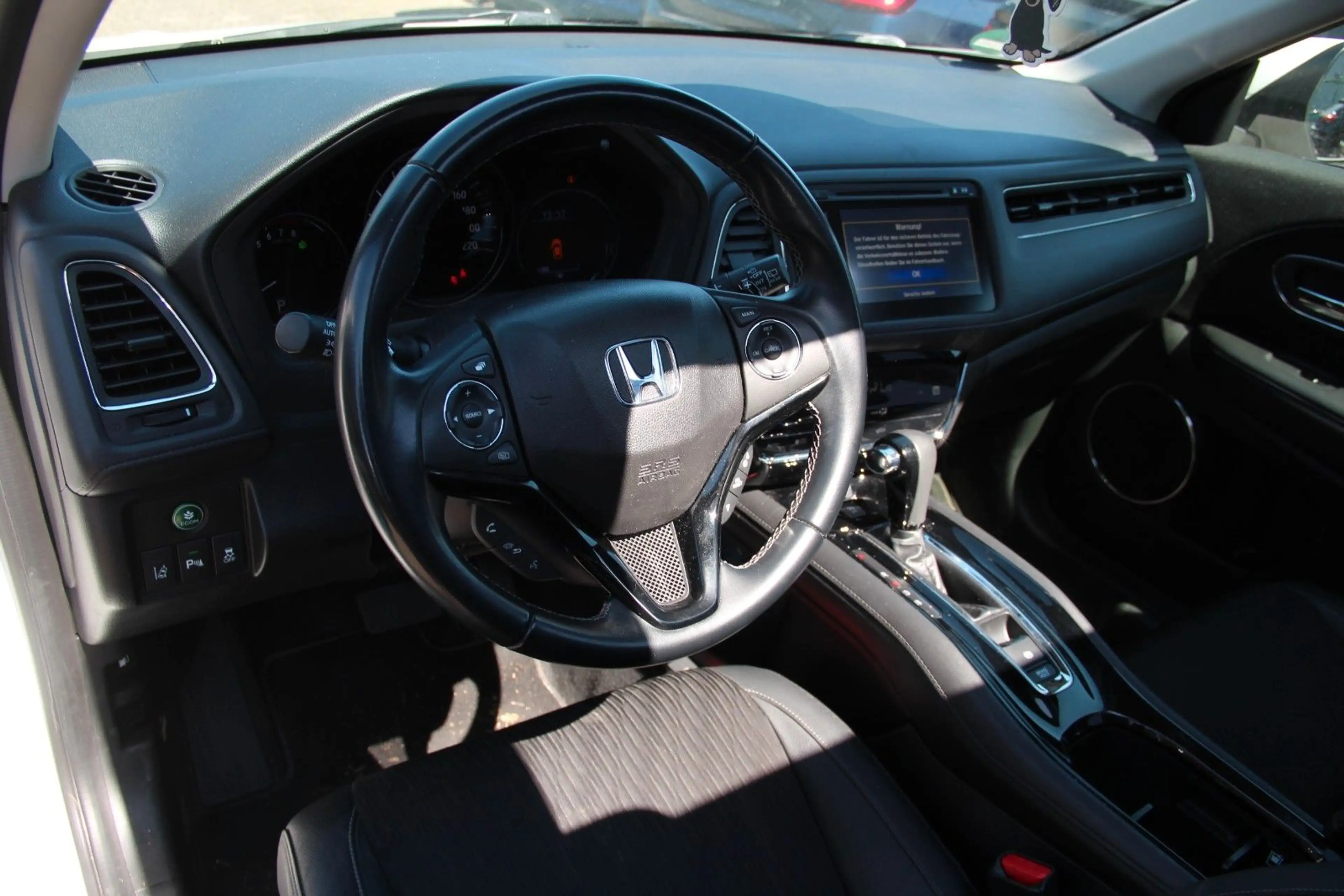Honda HR-V Executive, LED, PANO, SHZ, RFK — photo 8
