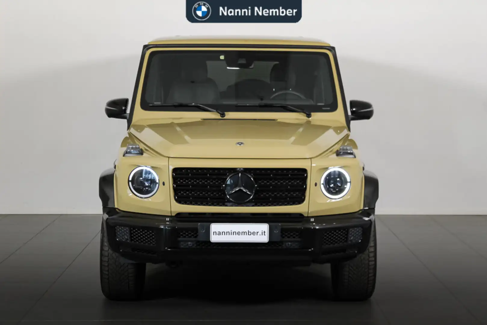 Mercedes-Benz G 400 d S.W. AMG Line Beige - 2