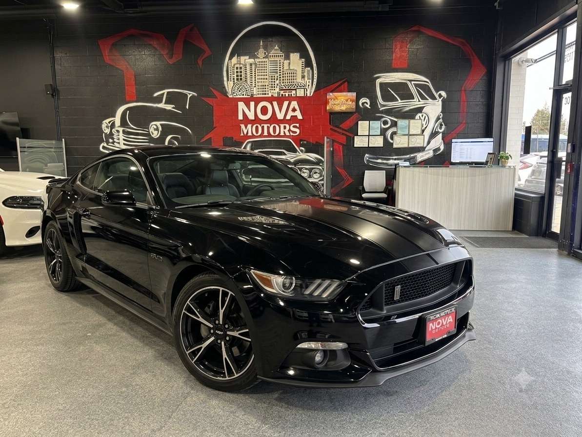 2017 Ford Mustang 2dr Fastback GT