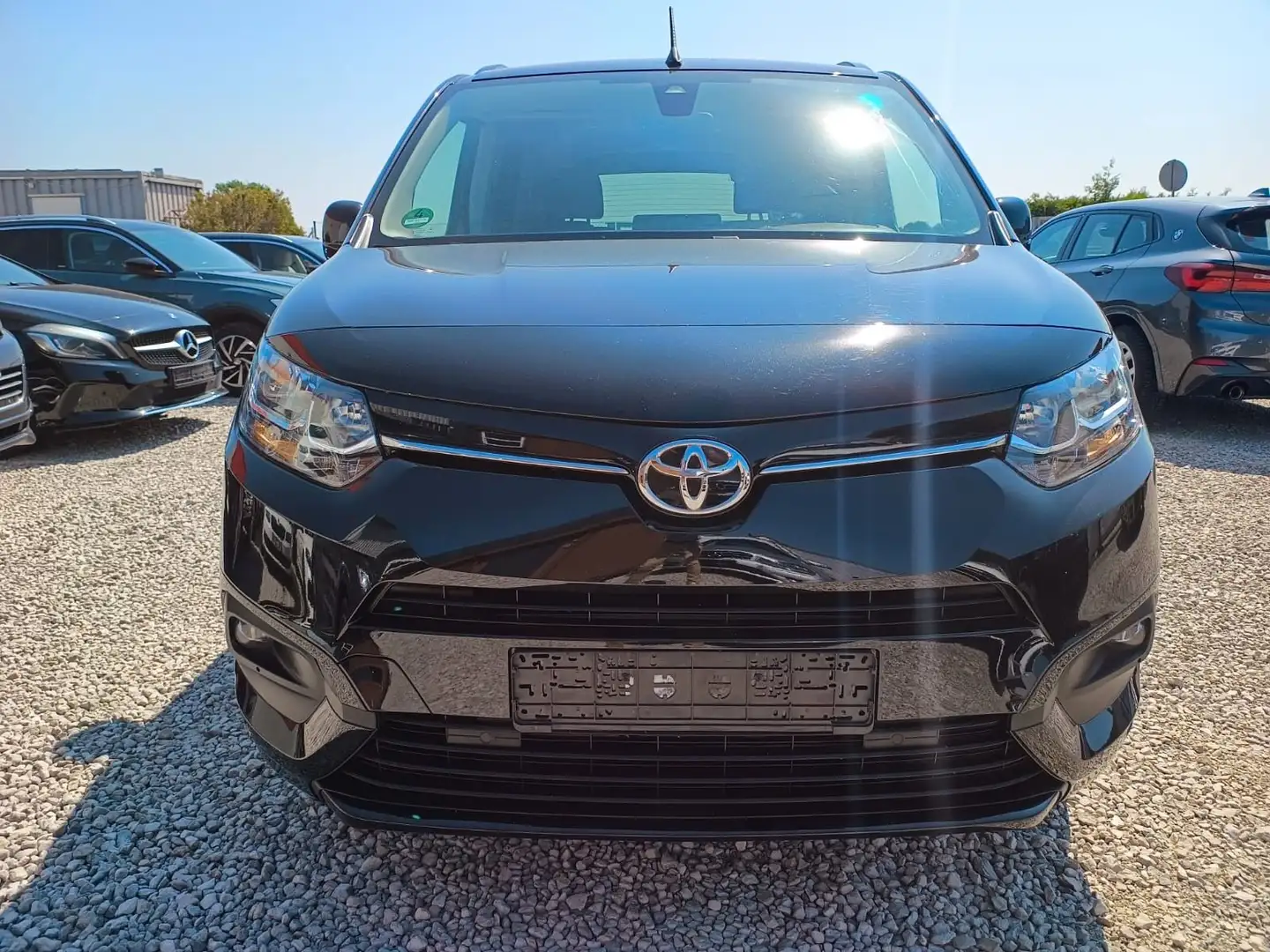 Toyota Proace Verso L1 Team Deutschland, RFK Fekete - 2