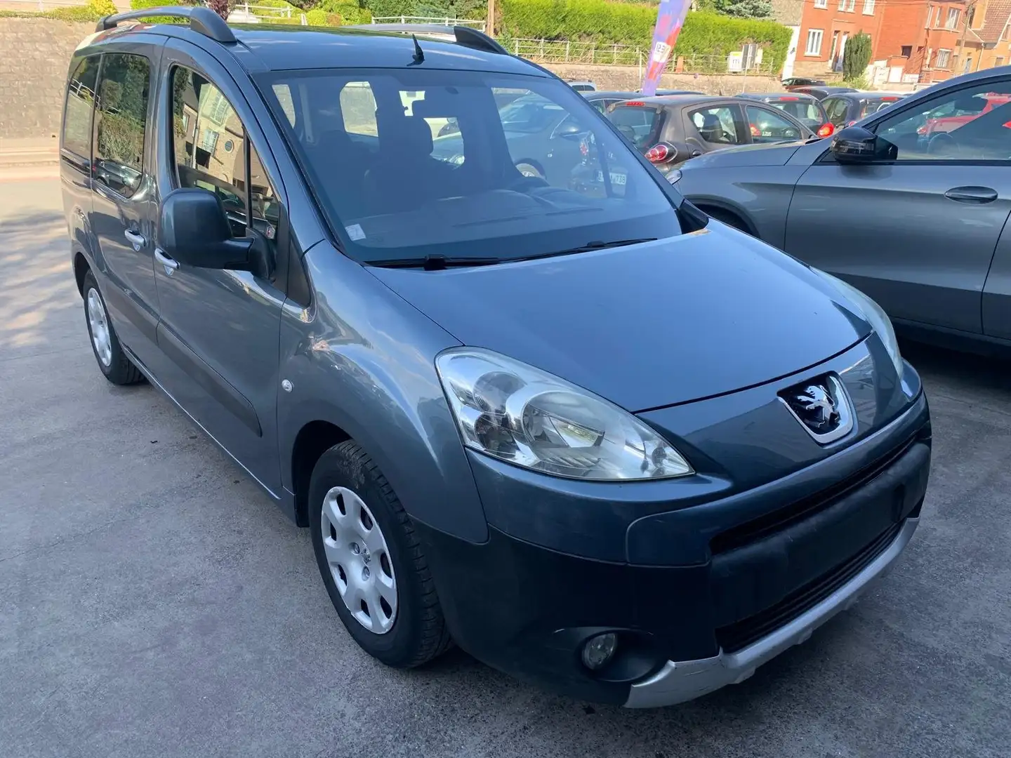 Peugeot Partner Tepee 1.6 HDi X-Line Azul - 2