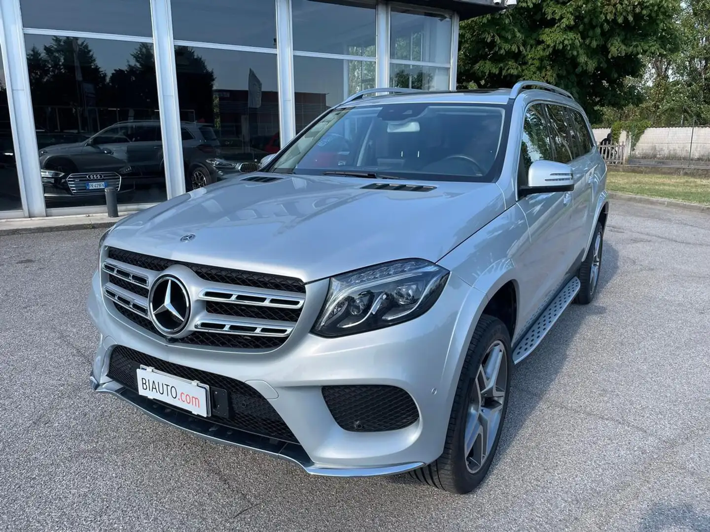 Mercedes-Benz GLS 350 d 4Matic Premium Plus "TETTO" 7 POSTI Argent - 2
