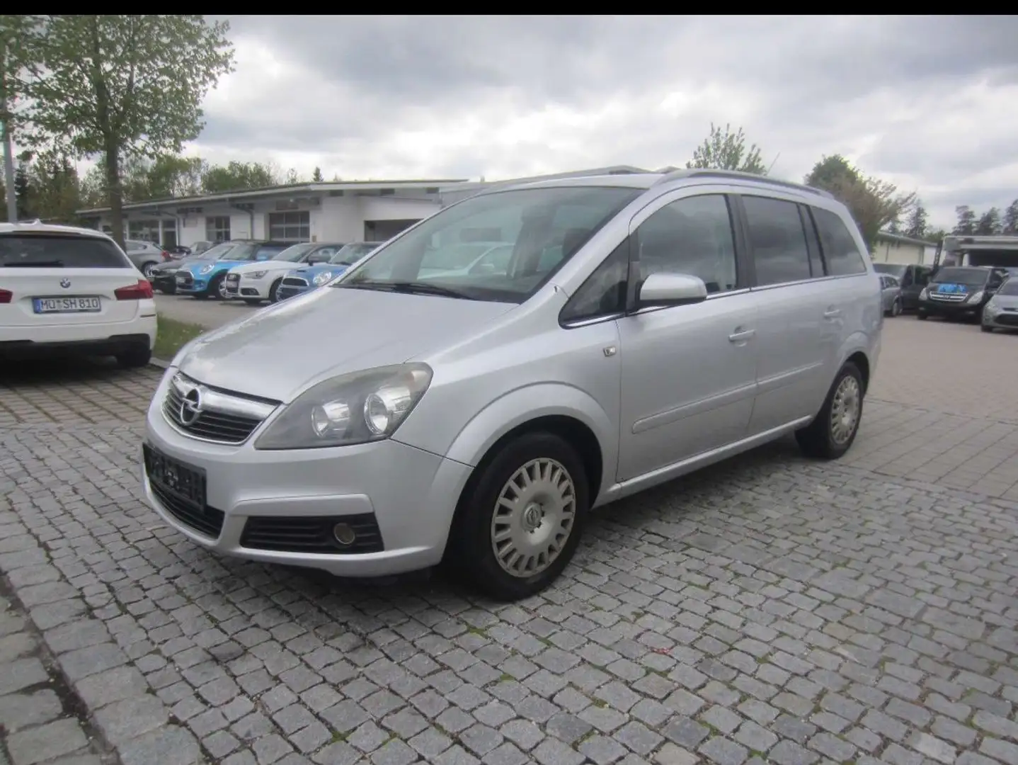 Opel Zafira Edition - 7 Sitzer - Klima - Gris - 1