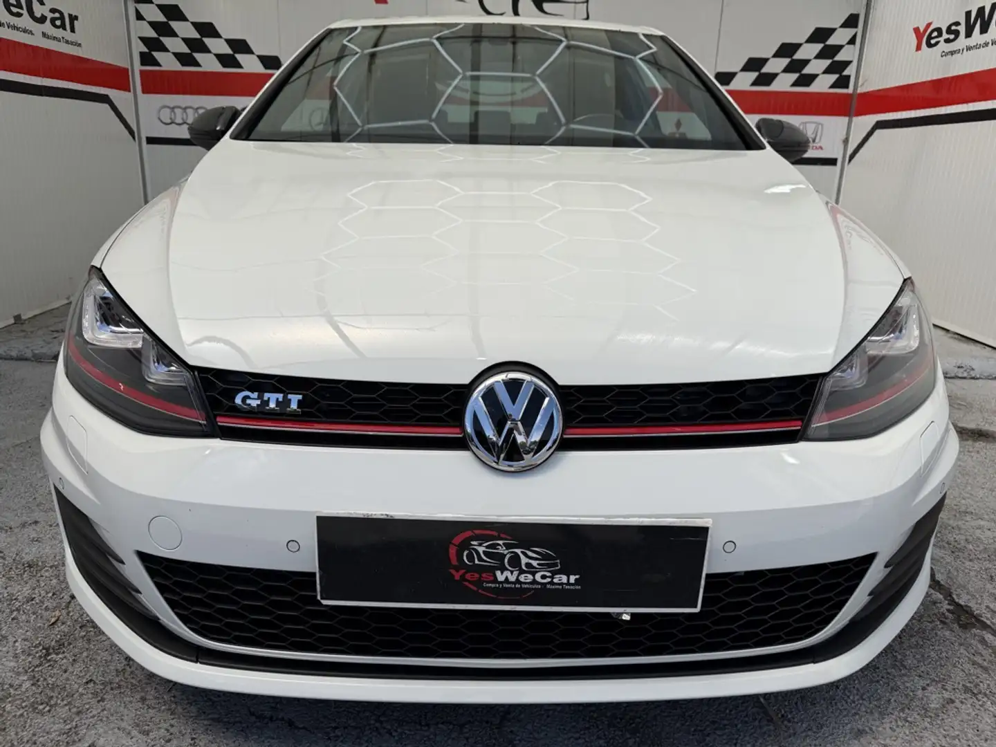 Volkswagen Golf GTI 2.0 TSI DSG 220 Blanco - 2