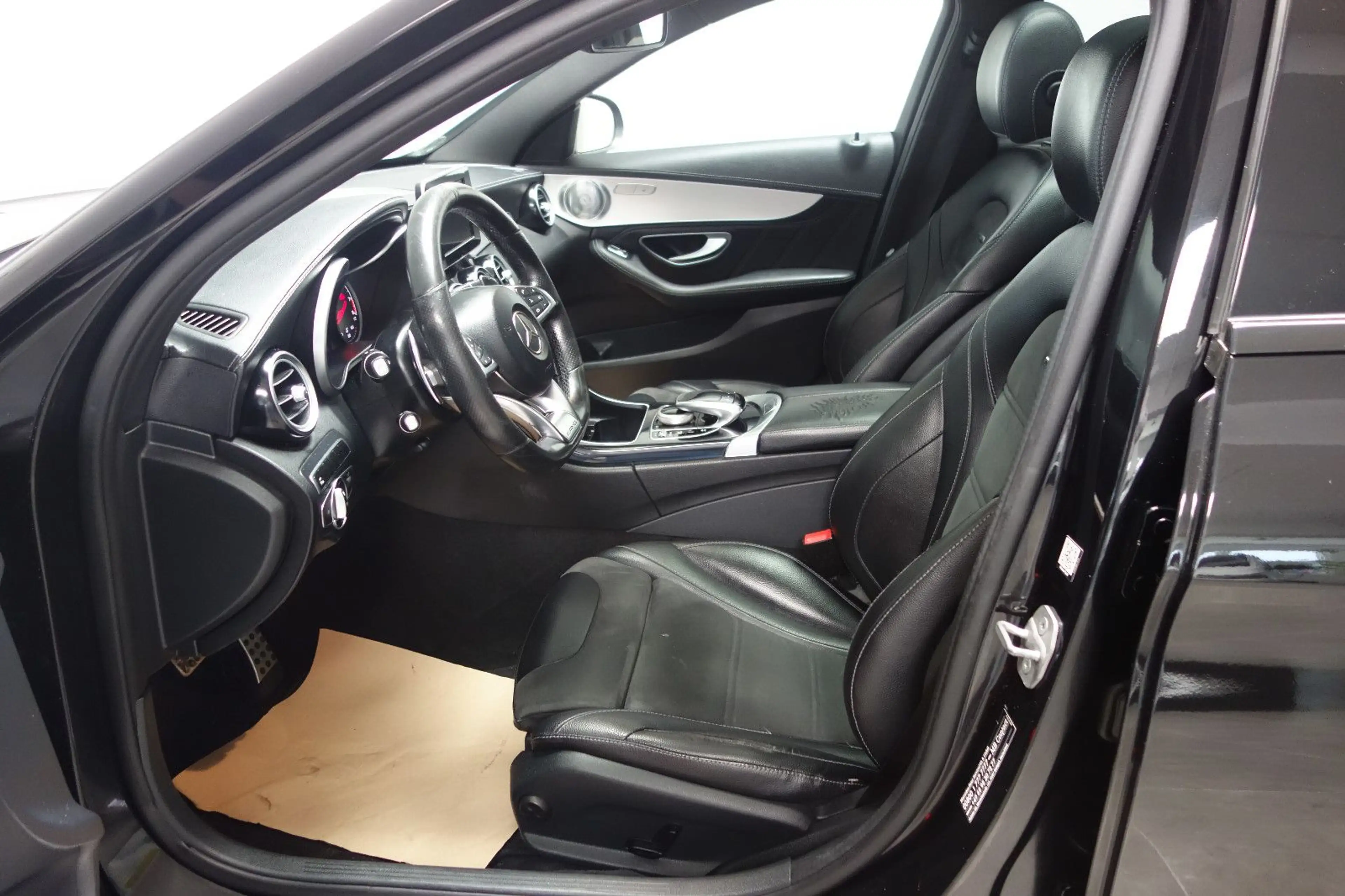 Mercedes-Benz C 63 AMG C63 AMG Performance Lim. Pano/Klappenauspuf/19Zo — photo 14