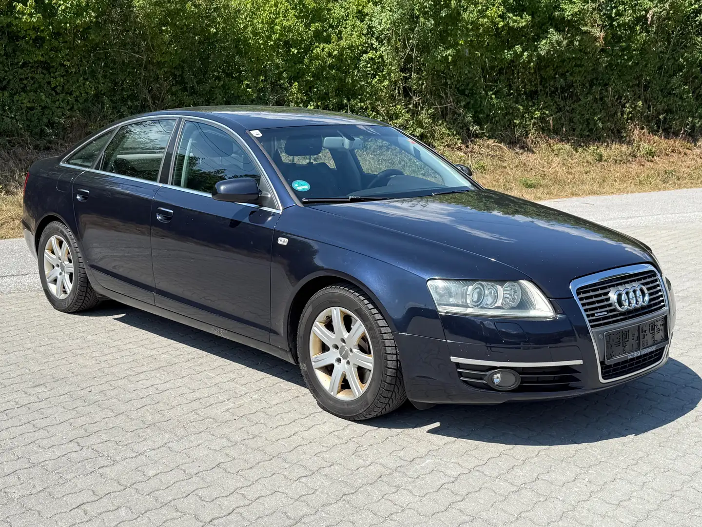 Audi A6 2.7 TDI quattro Blau - 2