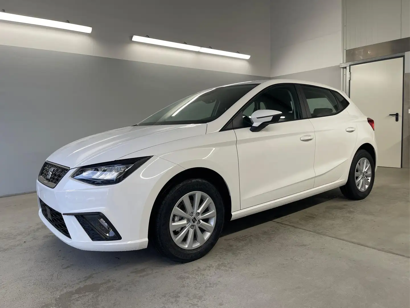 SEAT Ibiza 80PS Sitzheizung+App-Connect+GRA+DAB+PDC+Blueto... Fehér - 1