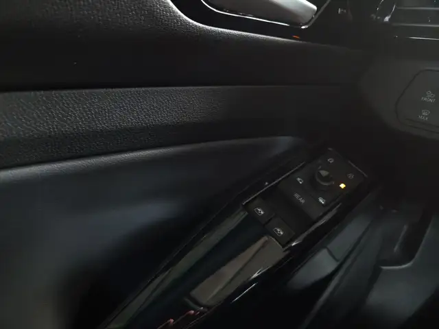 Volkswagen Id.4 view 17