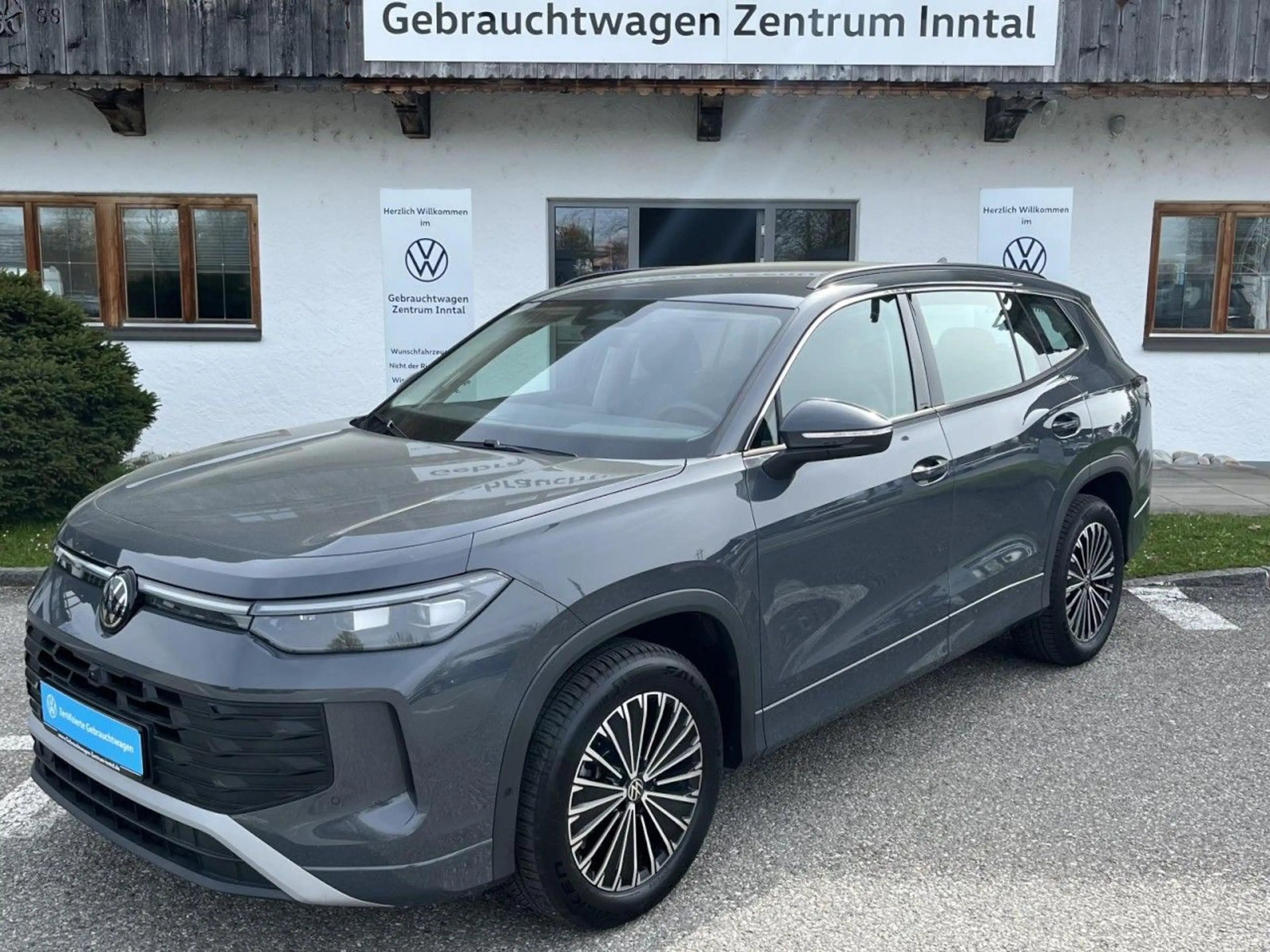 Volkswagen Tayron 2,0 TDI DSG Life 4Motion 7-Sitze (AHK+IQL — photo 3