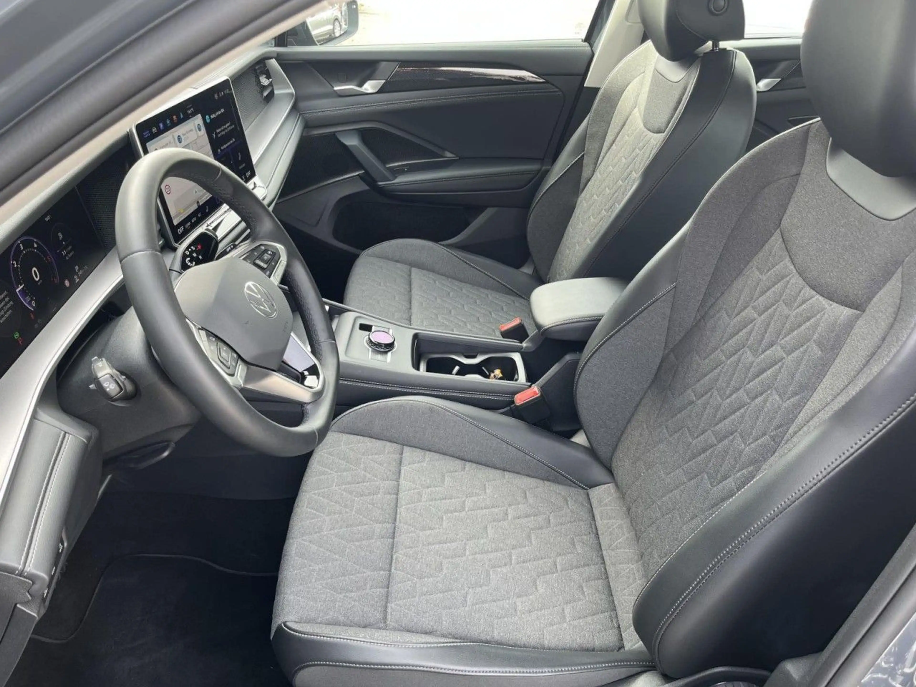 Volkswagen Tayron 2,0 TDI DSG Life 4Motion 7-Sitze (AHK+IQL — photo 9