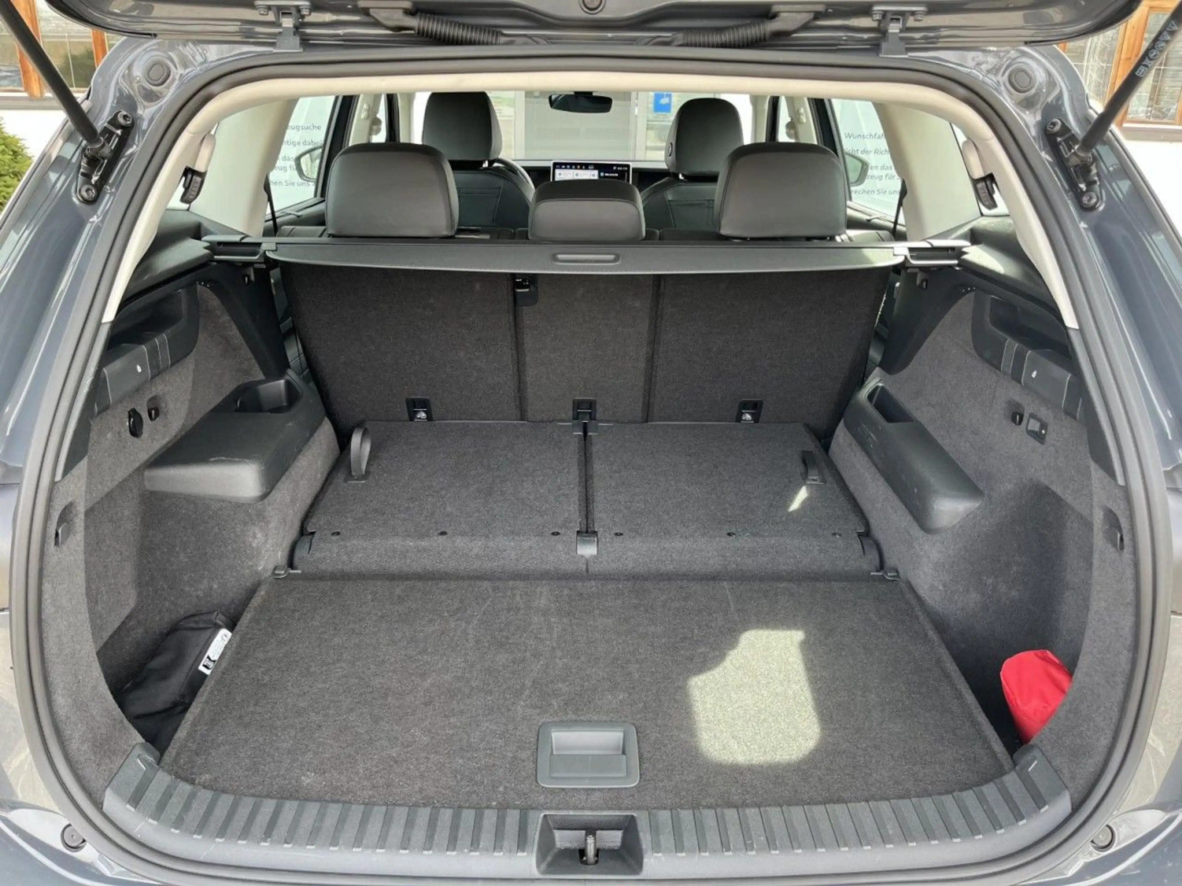 Volkswagen Tayron 2,0 TDI DSG Life 4Motion 7-Sitze (AHK+IQL — photo 8