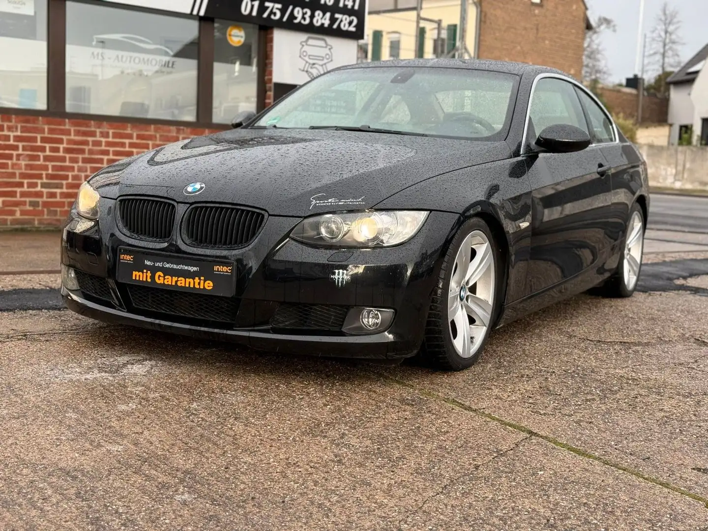 BMW 325 Coupe 325i*GARANTIE*AUTOMATIK*NAVI*SHZ*COUPE Zwart - 1