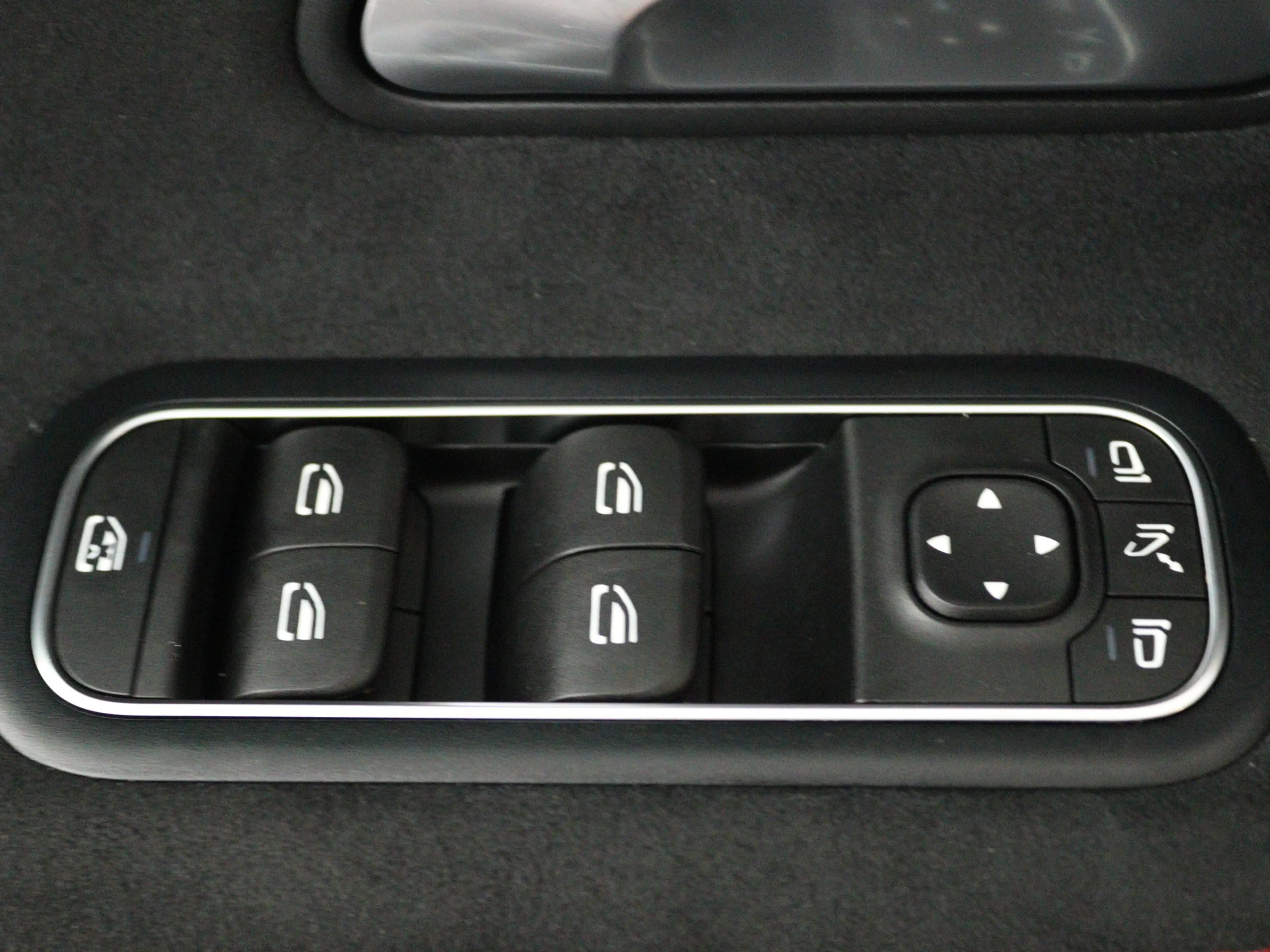 Mercedes-Benz A 180 Business Solution AMG — photo 5