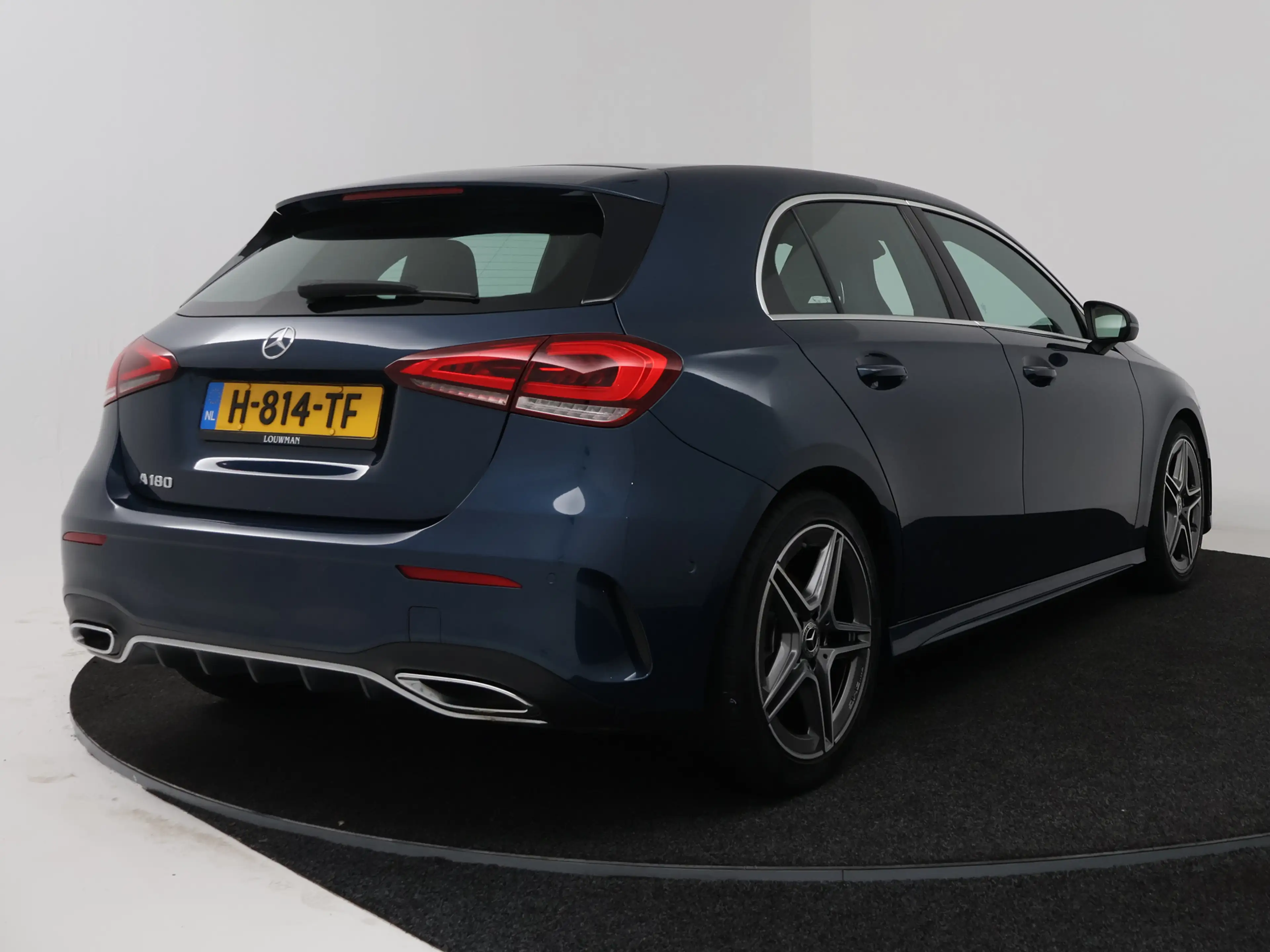 Mercedes-Benz A 180 Business Solution AMG — photo 2