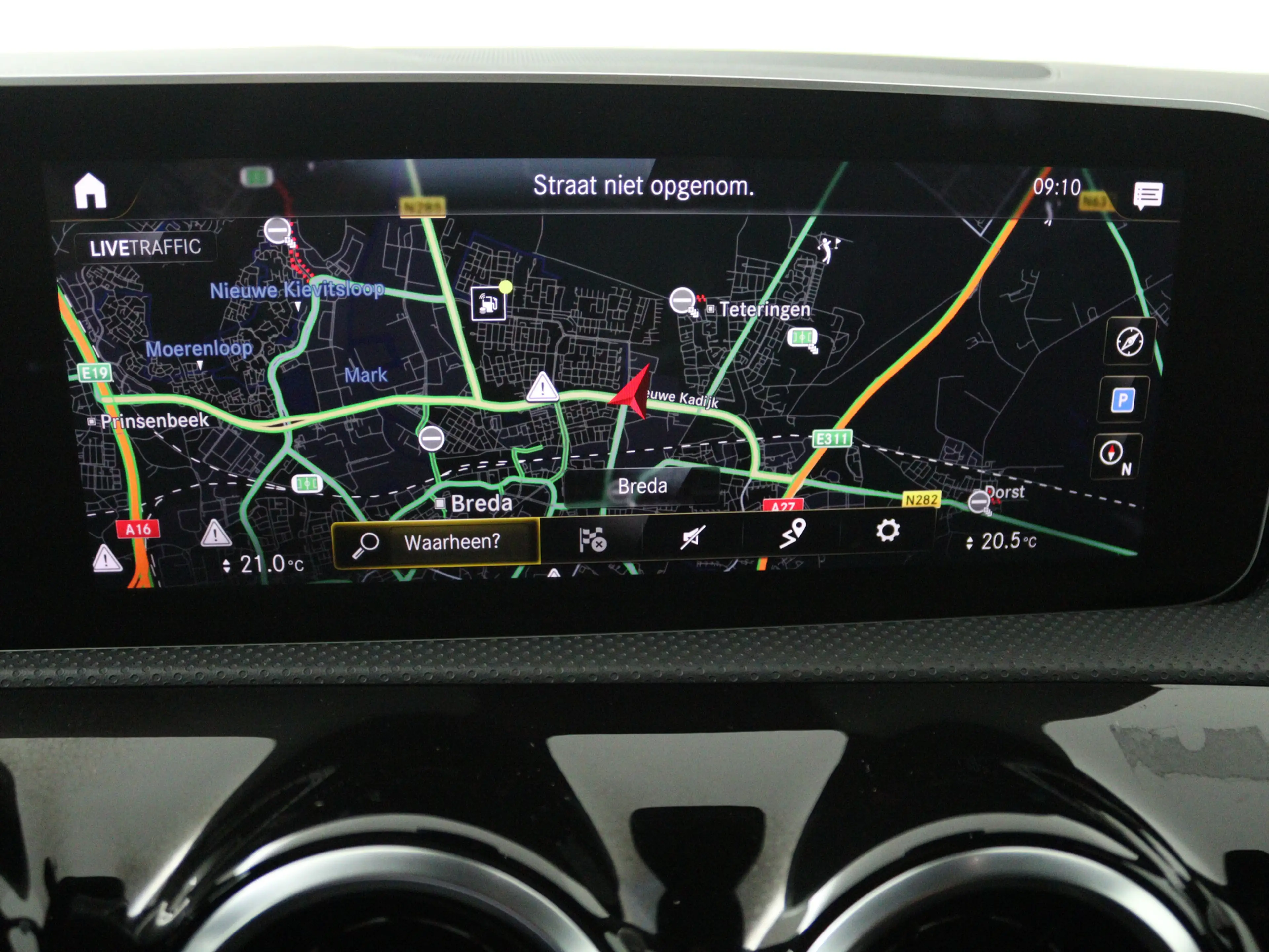 Mercedes-Benz A 180 Business Solution AMG — photo 13