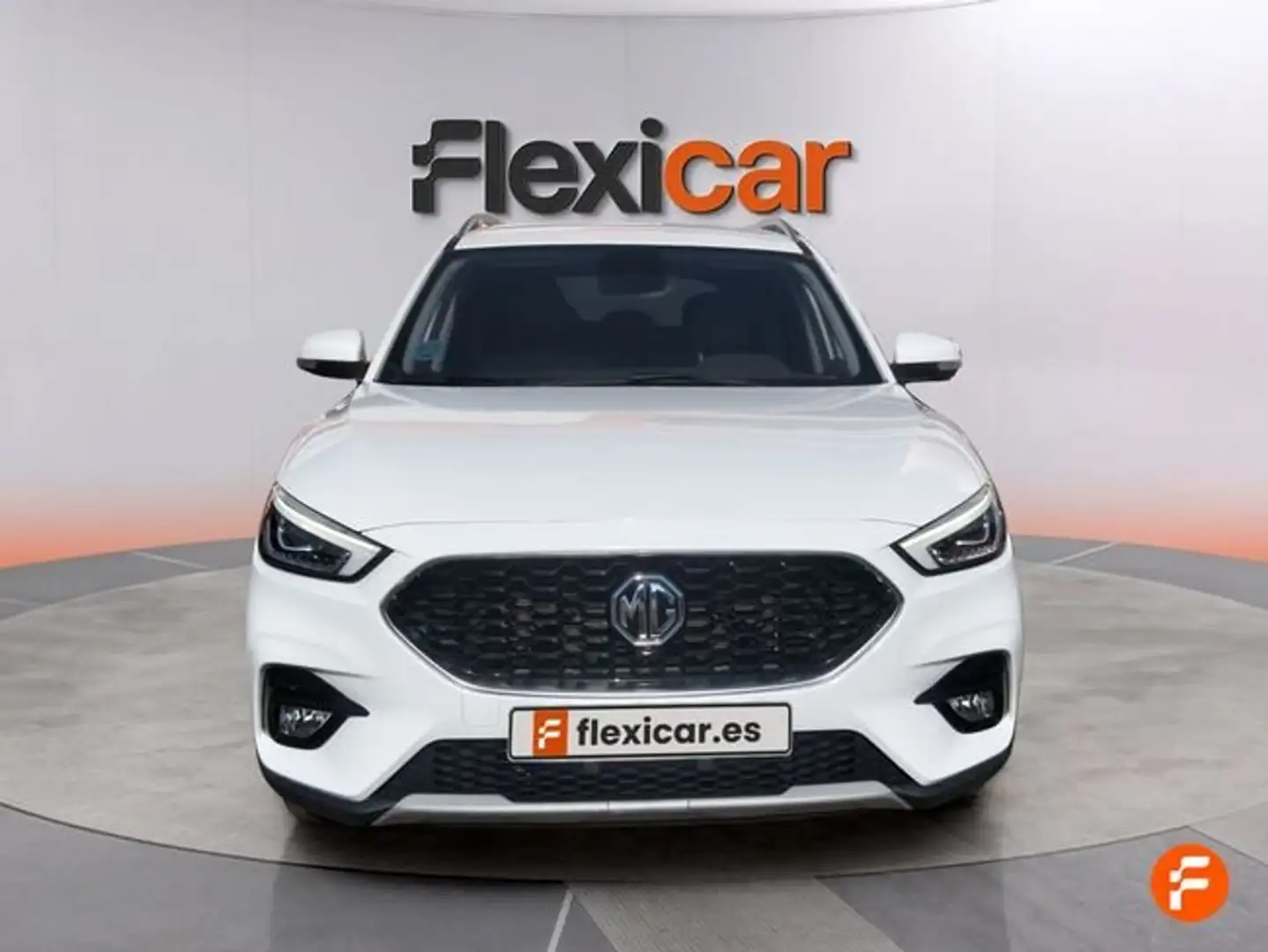 MG ZS 1.5 Luxury Blanco - 2