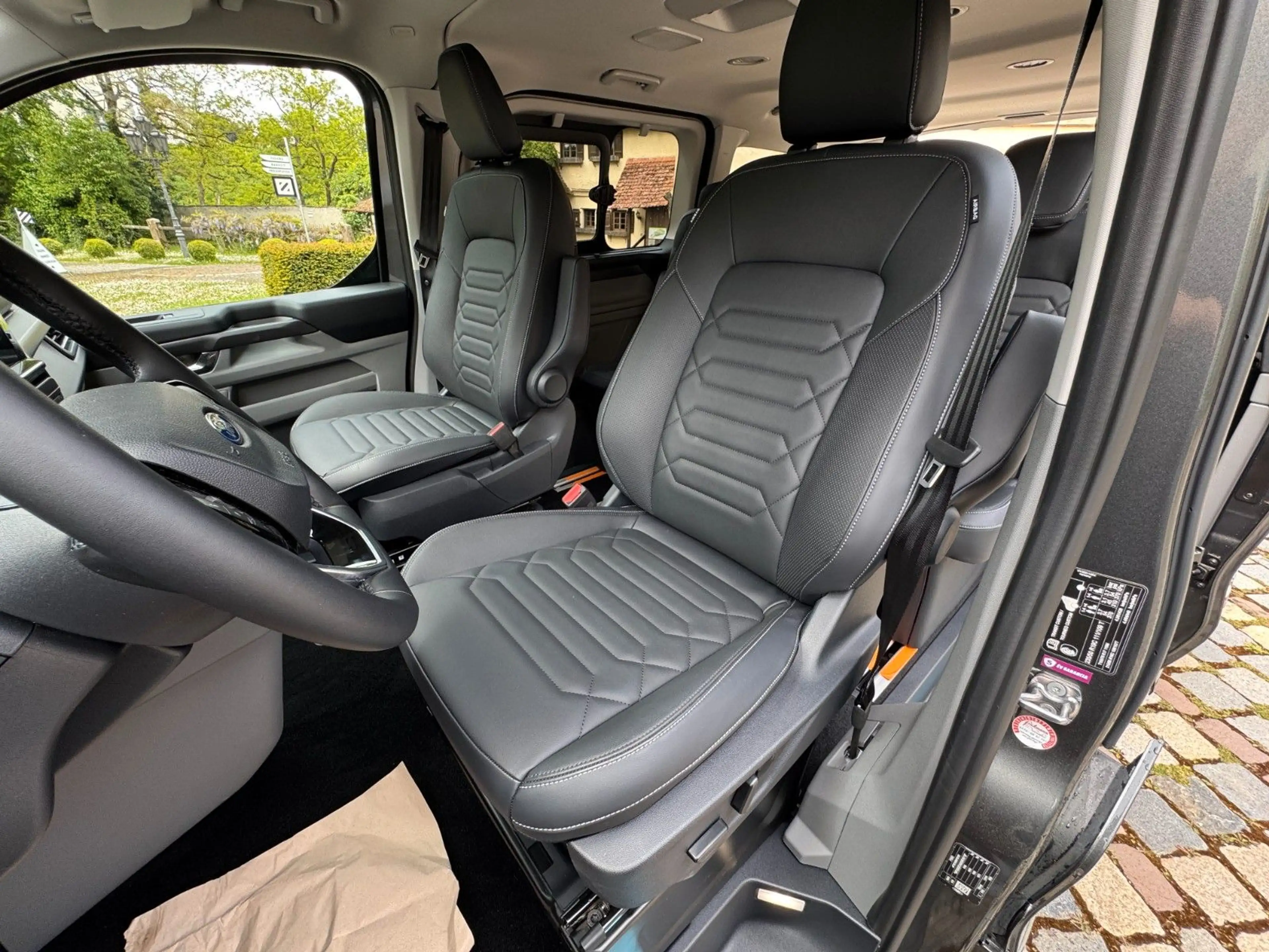 Ford Tourneo Custom L1 Titanium X | sofort — photo 14
