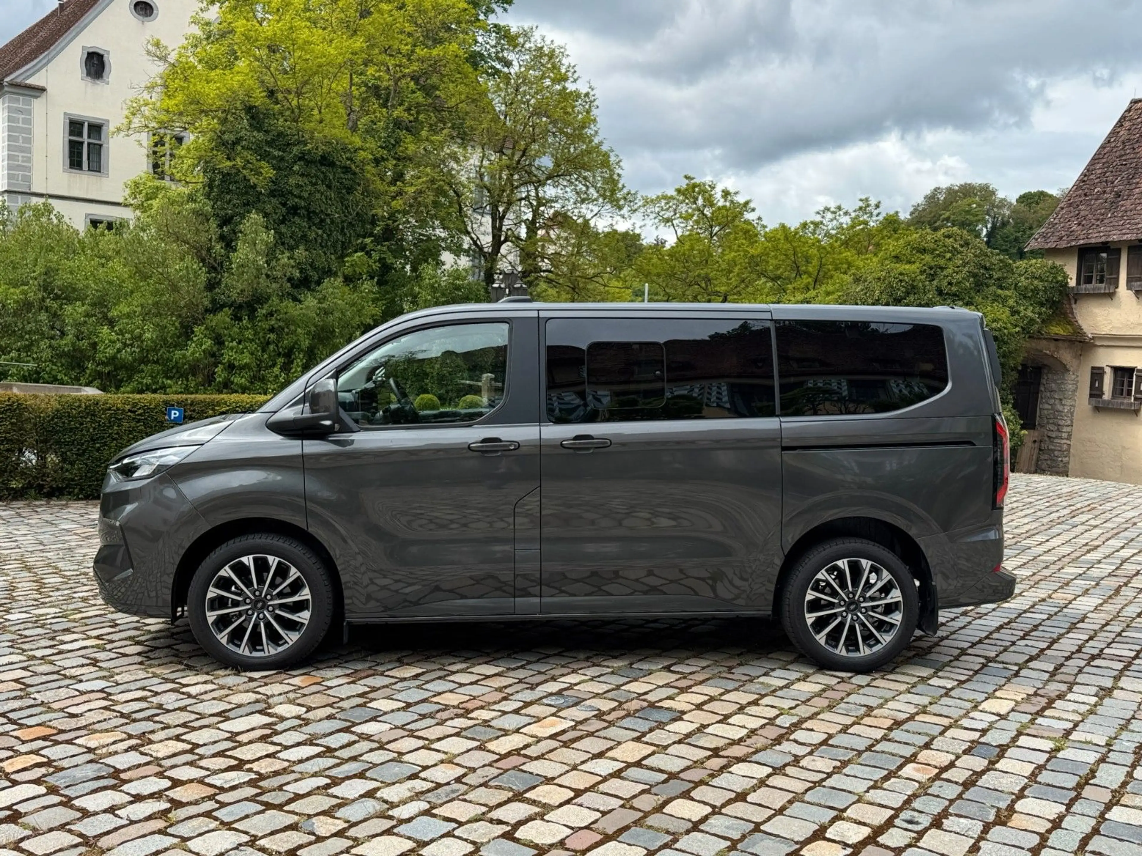 Ford Tourneo Custom L1 Titanium X | sofort — photo 3