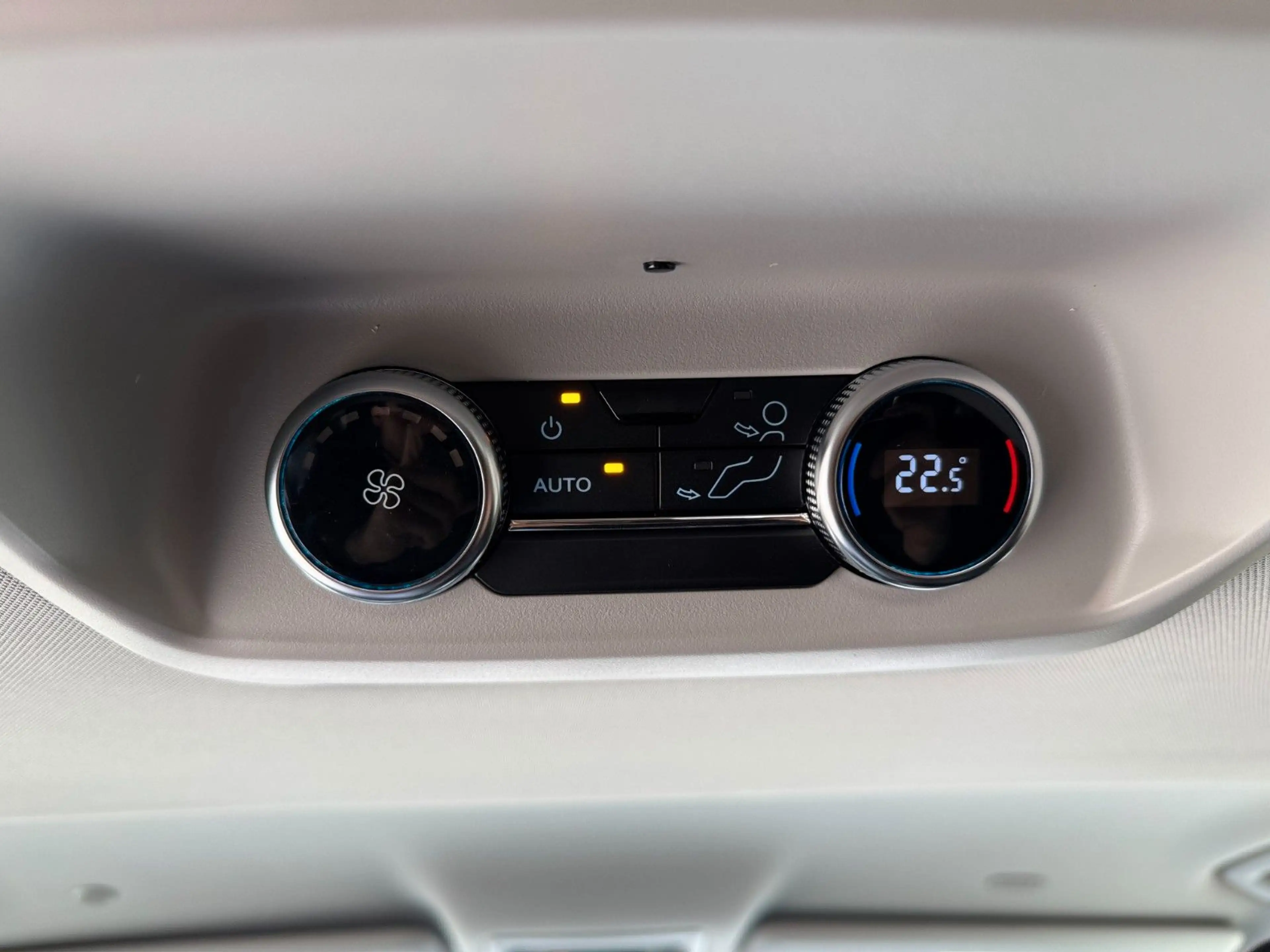 Ford Tourneo Custom L1 Titanium X | sofort — photo 13