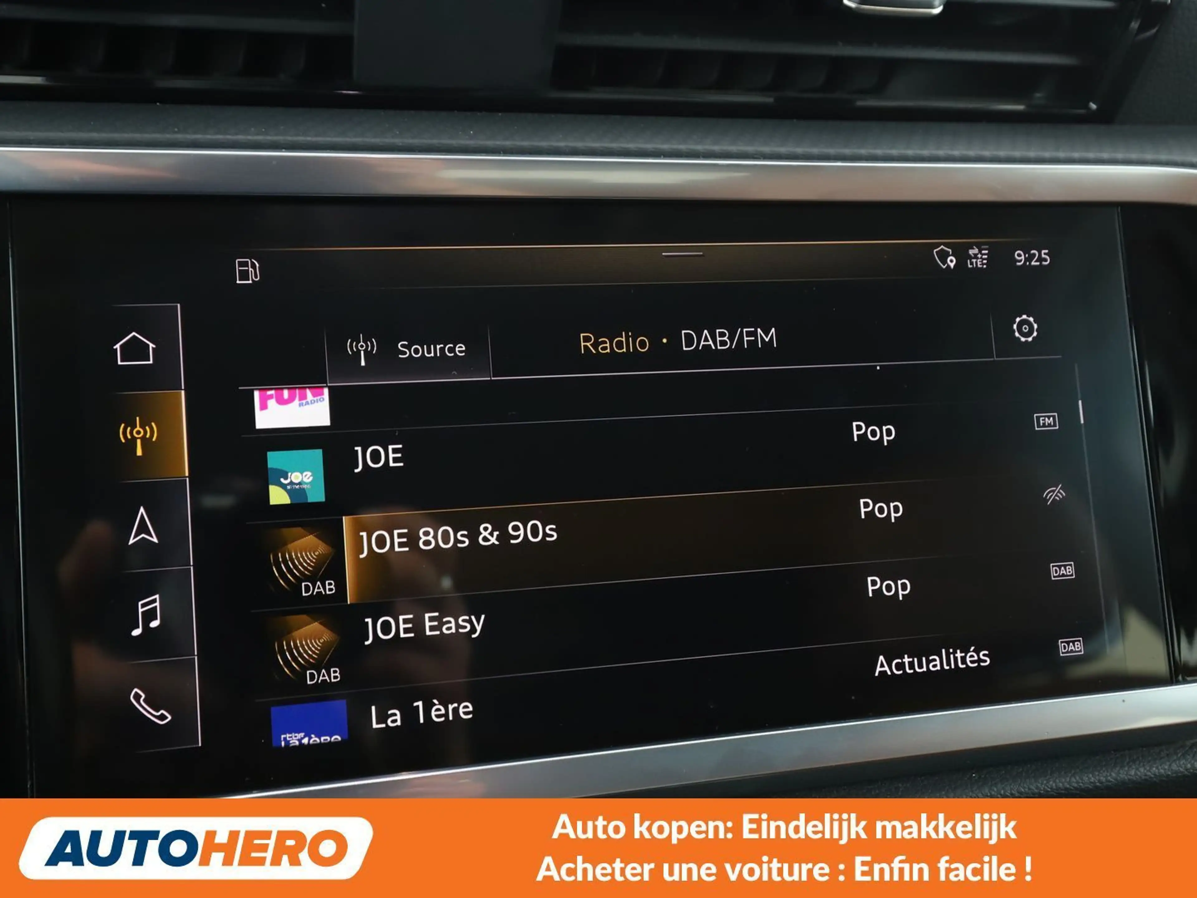 Audi Q3 40 TFSI quattro S line — photo 10