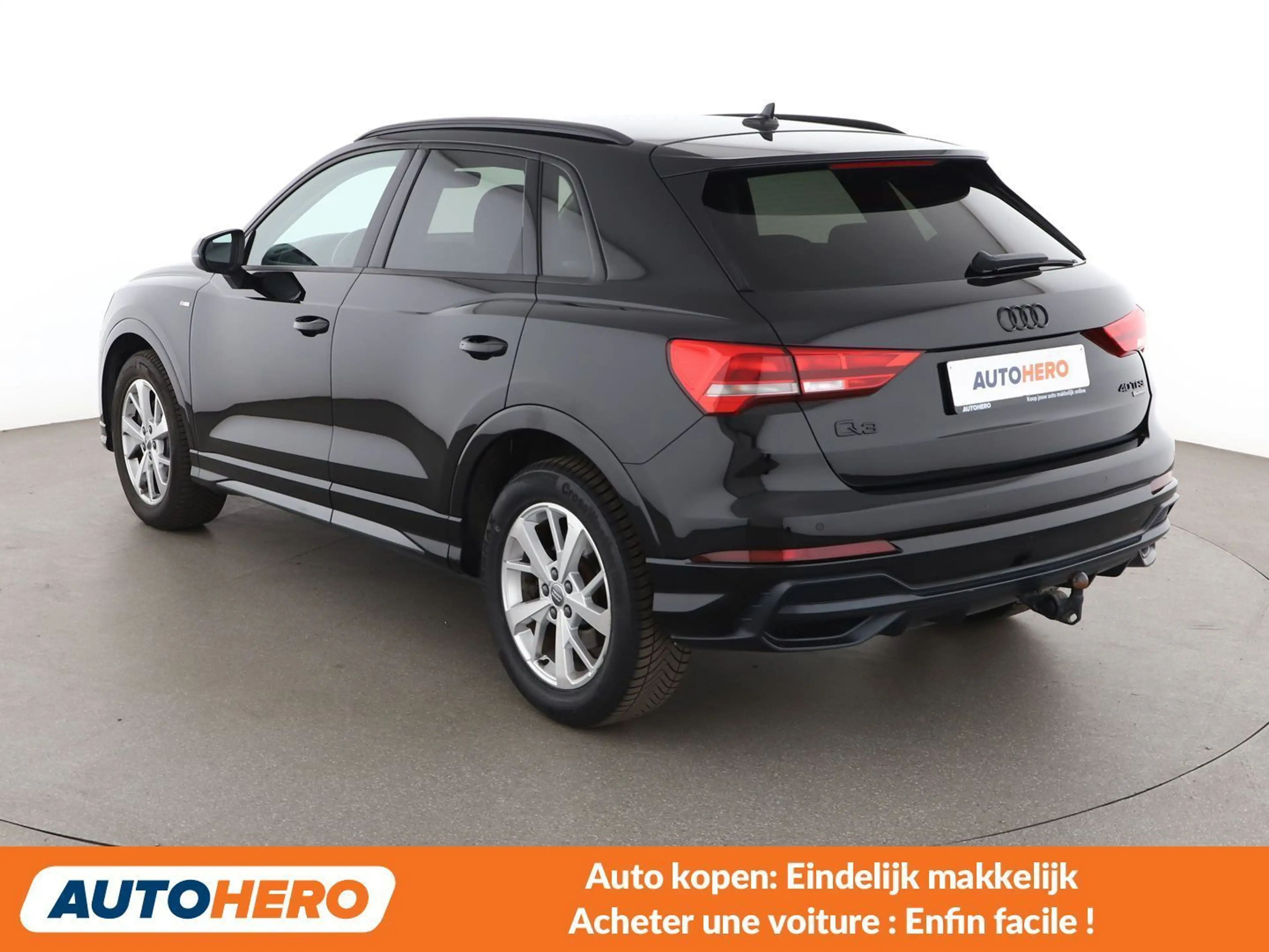 Audi Q3 40 TFSI quattro S line — photo 4