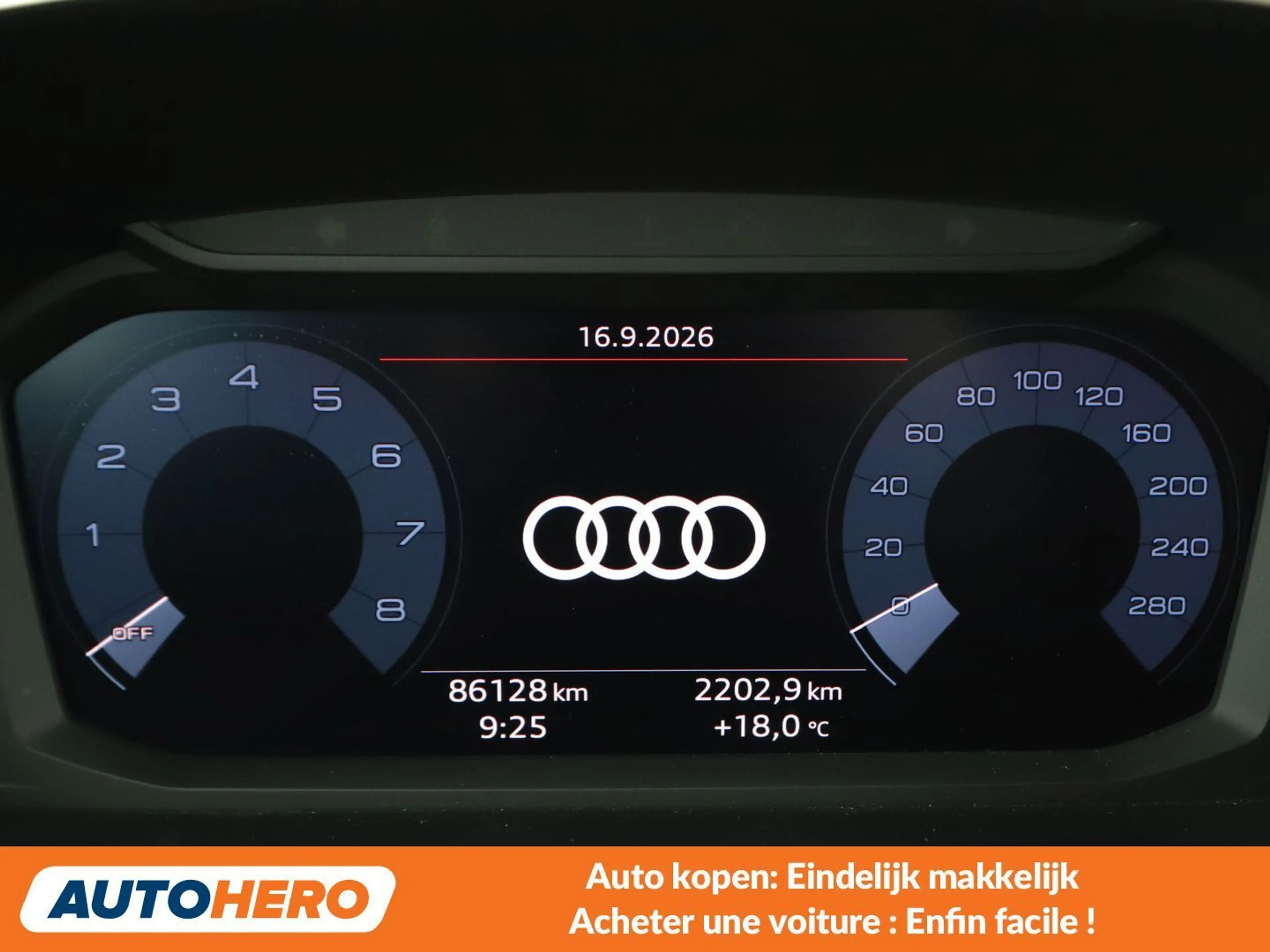 Audi Q3 40 TFSI quattro S line — photo 6