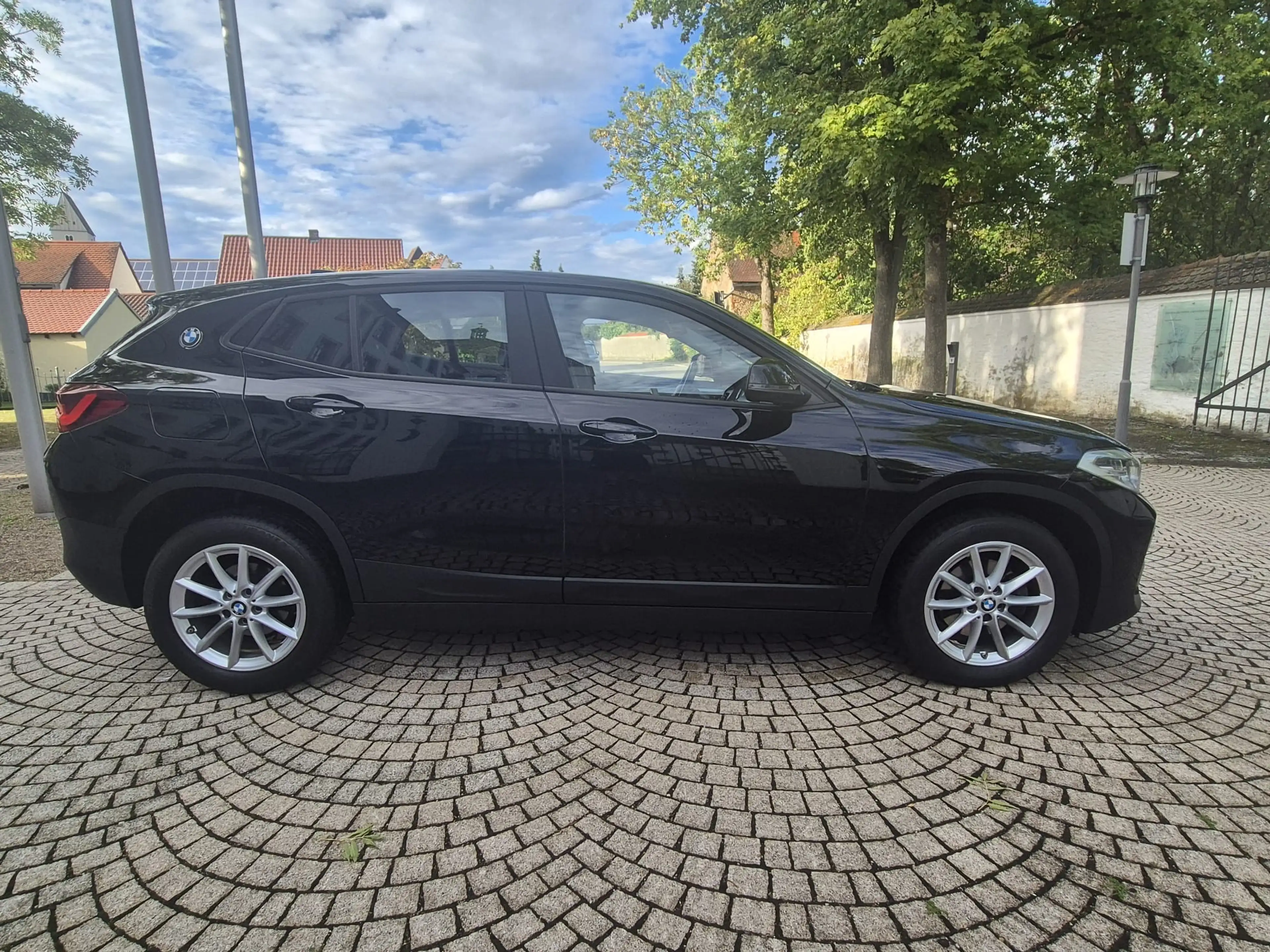 BMW X2 sDrive 18 d Advantage — photo 6