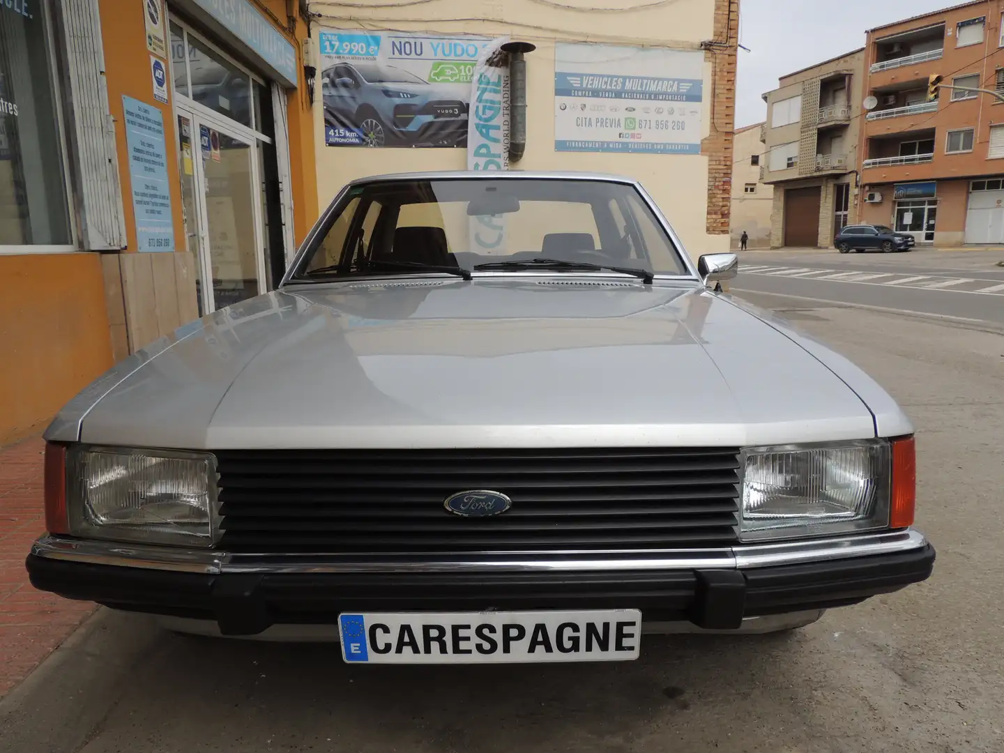 Ford Granada 2.3 GL 114 ch 1982 Gris - 2