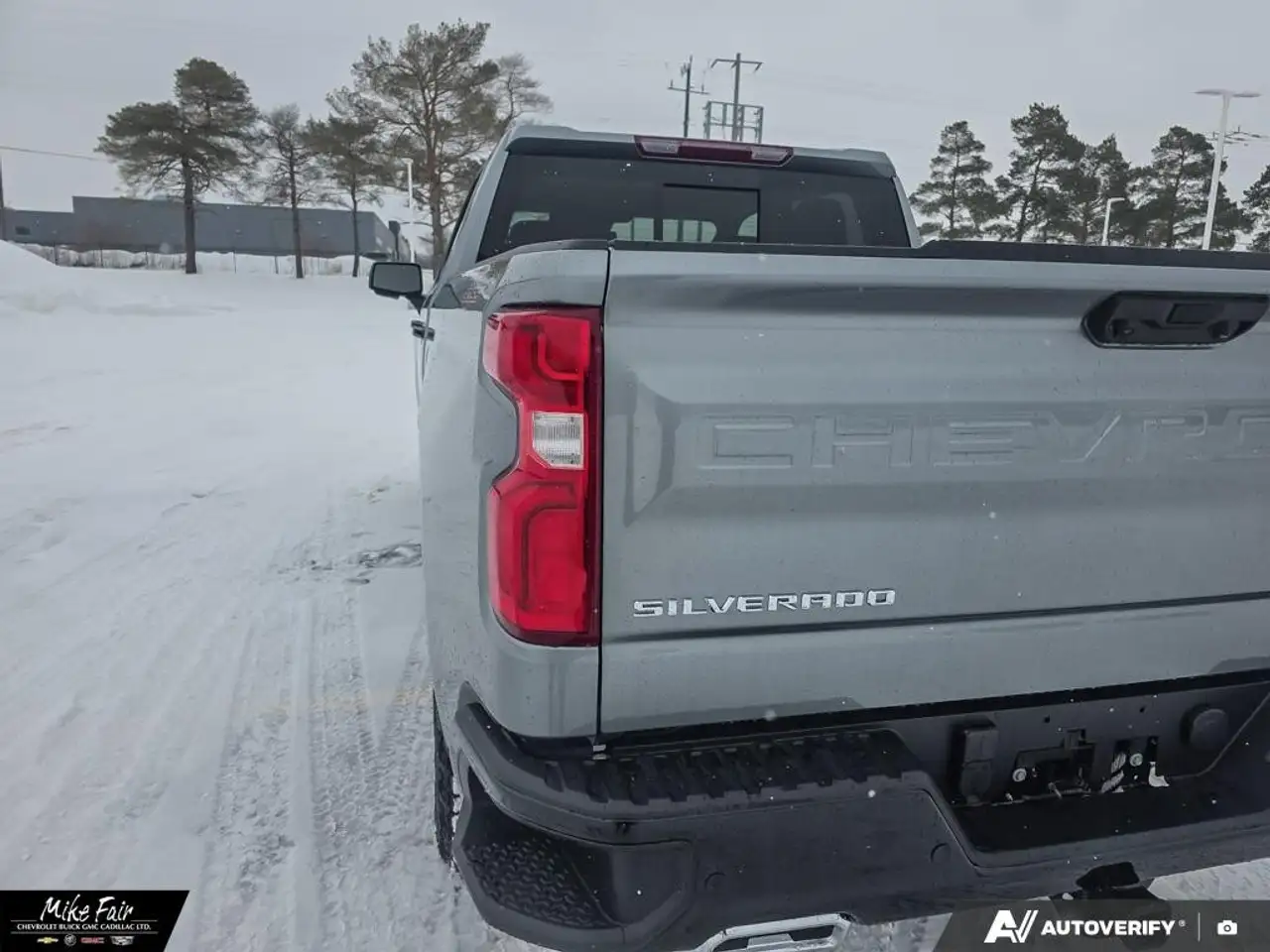 Chevrolet Silverado 1500 снимка Chevrolet Silverado 1500