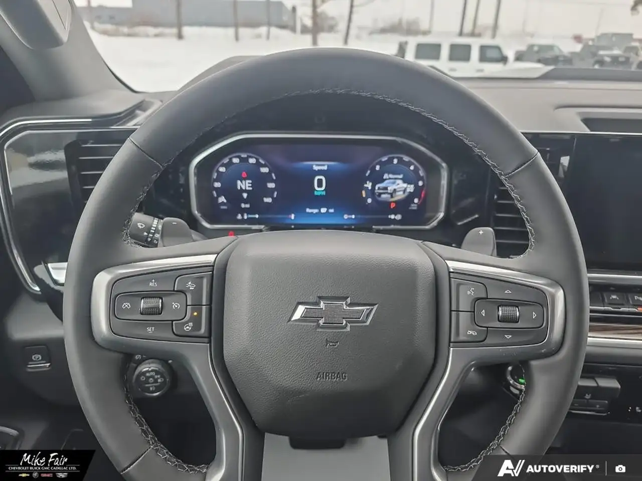 Chevrolet Silverado 1500 снимка Chevrolet Silverado 1500