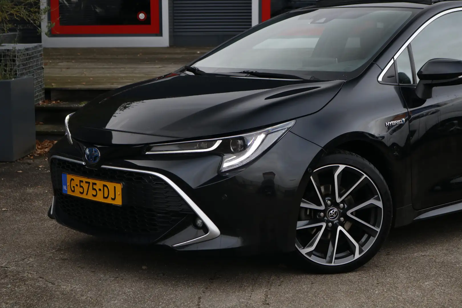Toyota Corolla 1.8 Hybrid Executive Schuif kanteldak Zwart - 2