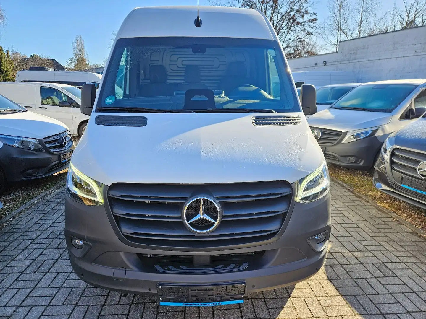 Mercedes-Benz Sprinter 317 CDI PRO 4°°°KM|MoPf|9G|LED|TOPzust Weiß - 2