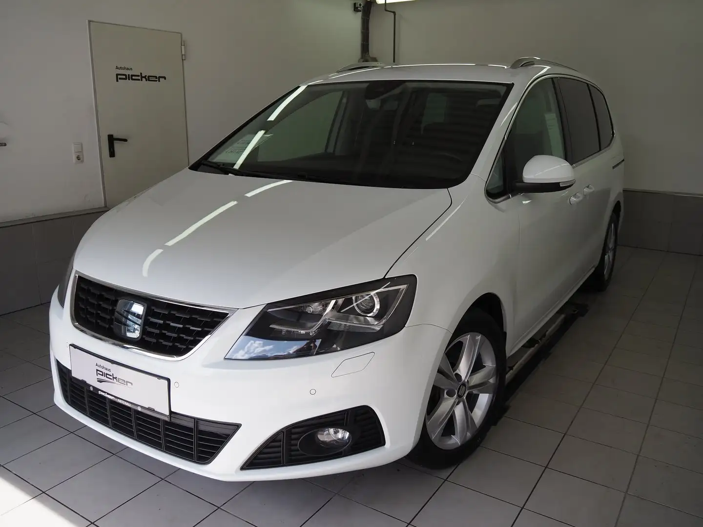 SEAT Alhambra Xcellence TDI DSG 4Drive Weiß - 1