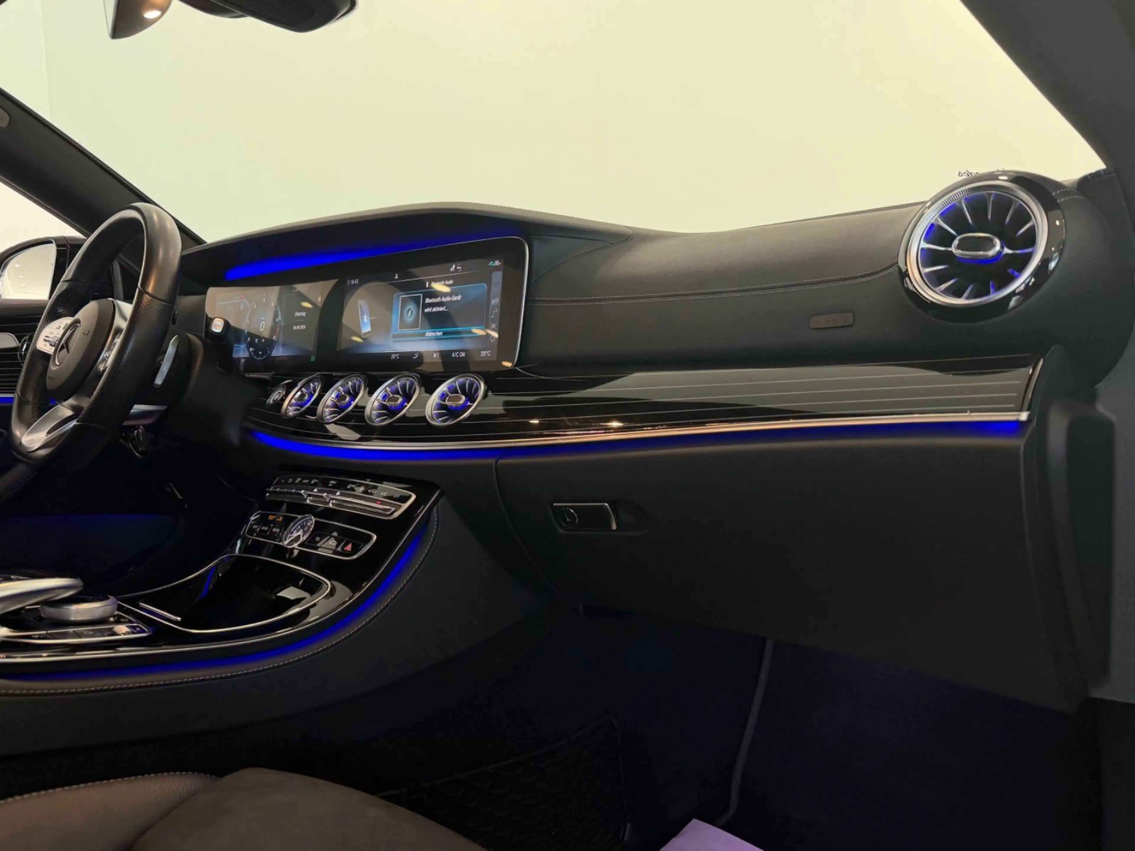 Mercedes-Benz E 400 d Coupe 4Matic AMG-Line|PANO|WIDE|MEM|BURM — photo 10