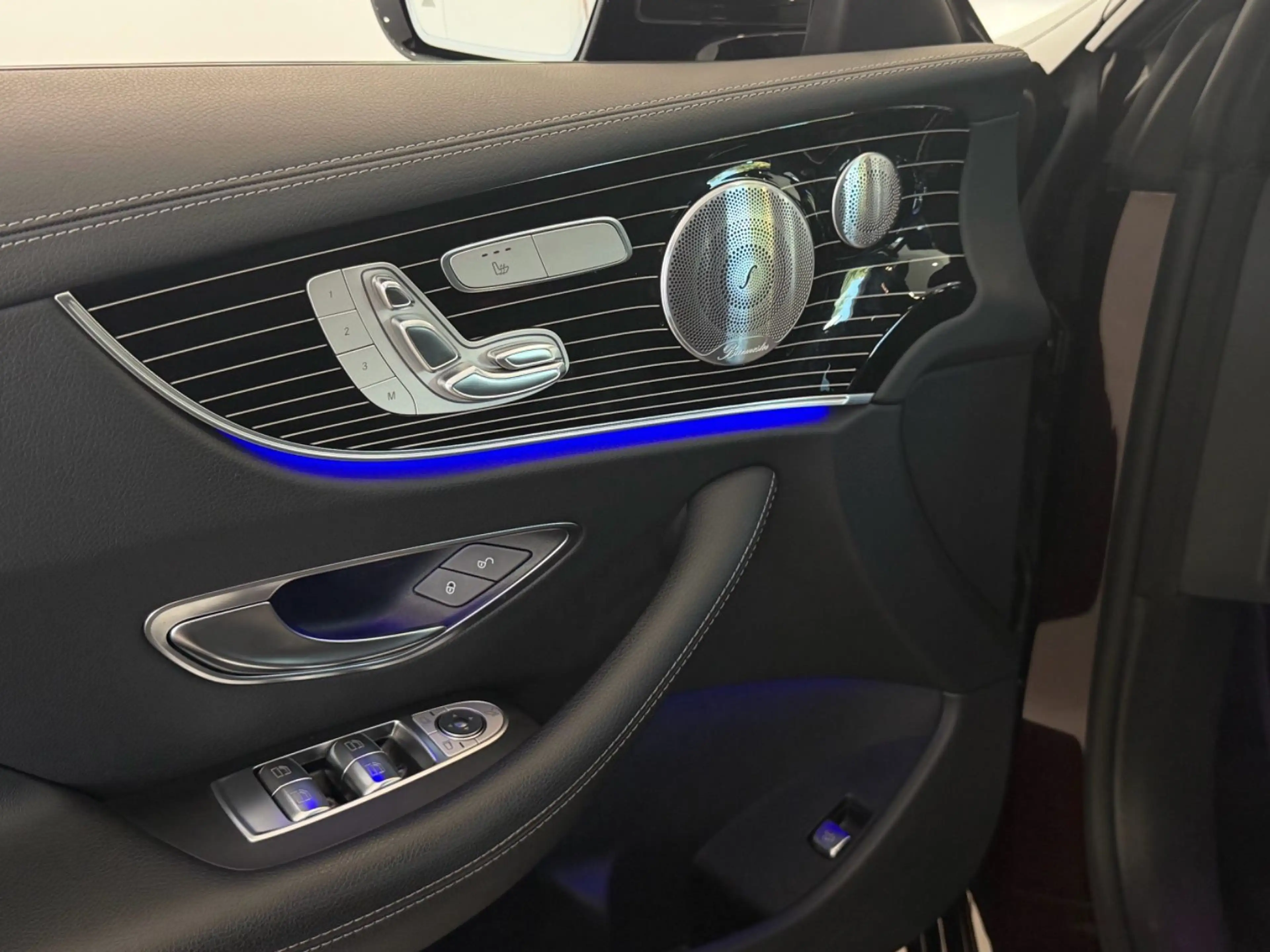Mercedes-Benz E 400 d Coupe 4Matic AMG-Line|PANO|WIDE|MEM|BURM — photo 8