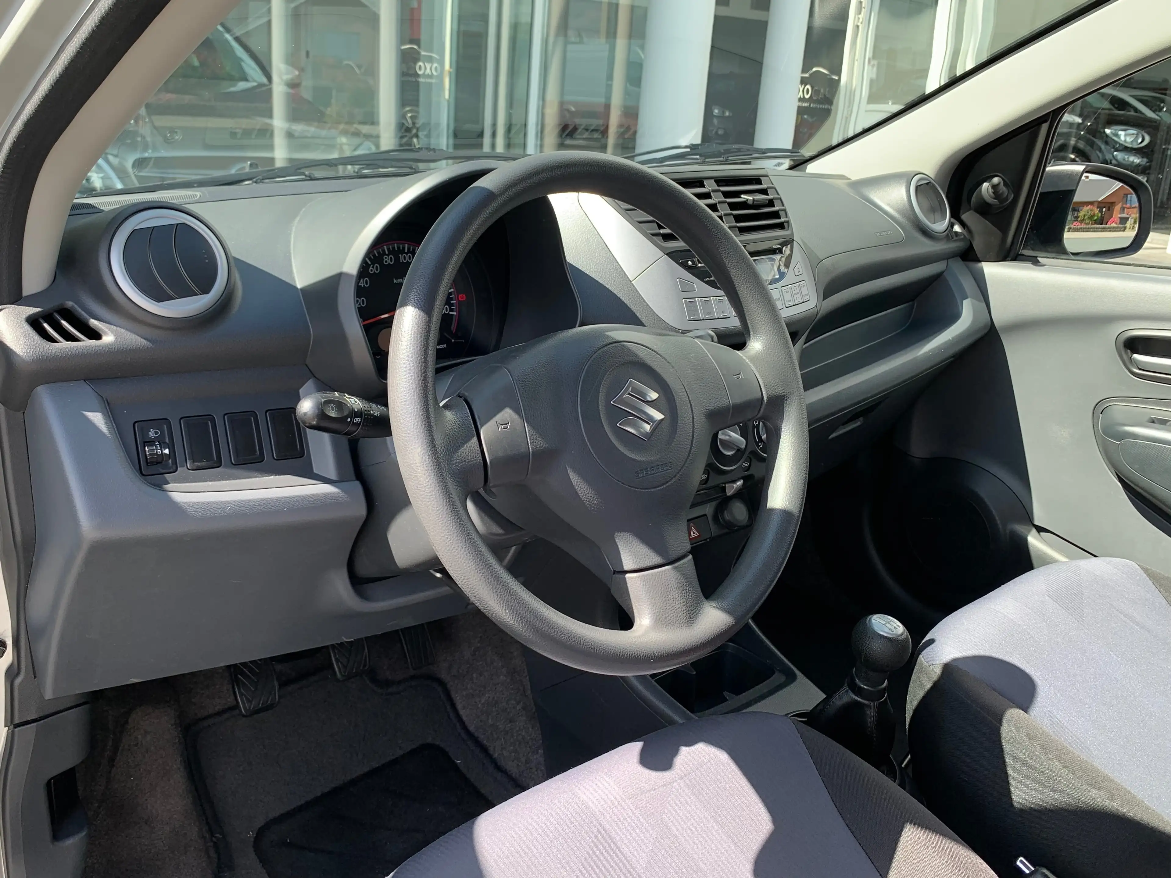 Suzuki Alto 1.0i Essence / Airco / Faible KM / GARANTIE / — photo 7