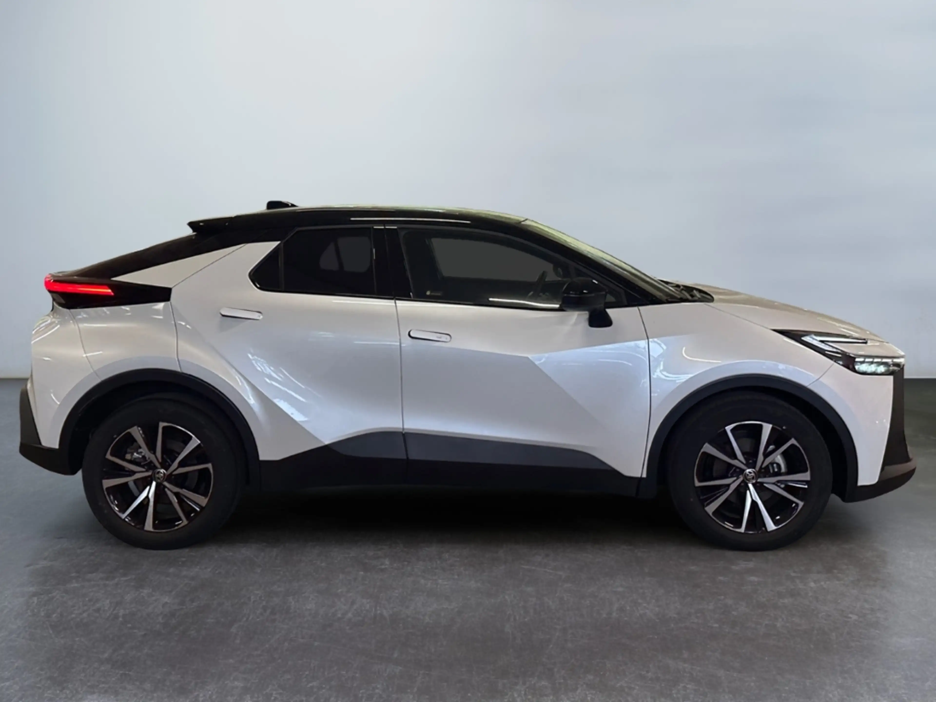 Toyota C-HR 1.8 Hybrid Teamplayer *LED*ACC*CAM*el. Heck* — photo 10