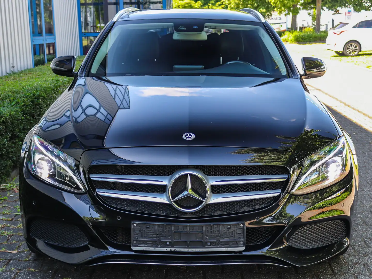 Mercedes-Benz C 180 C180T CGI AUTOMATIK*T.LEDER*LED*NAVI*TEMPO*SHZ*AHK Negro - 2